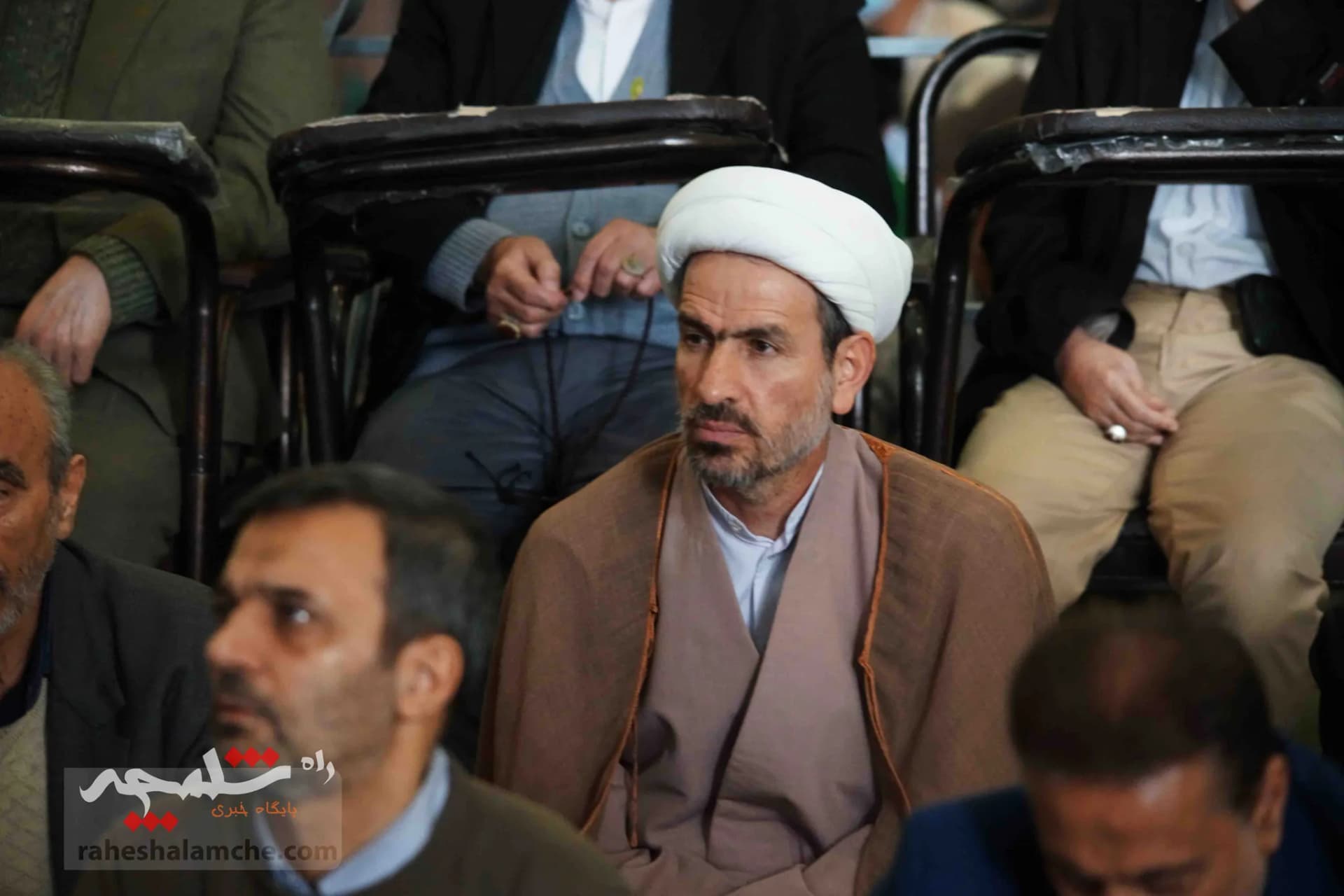 نمازجمعه این هفته تهران به امامت آیتالله خاتمی برگزار شد +تصاویر — تصویر 32