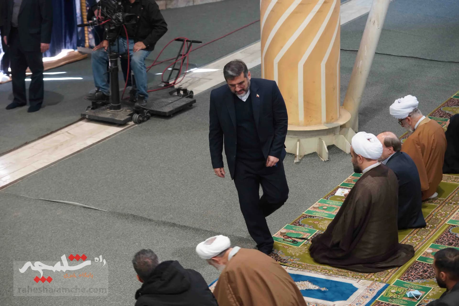 تصاویر امروز(27 آبان) نمازجمعه تهران — تصویر 10