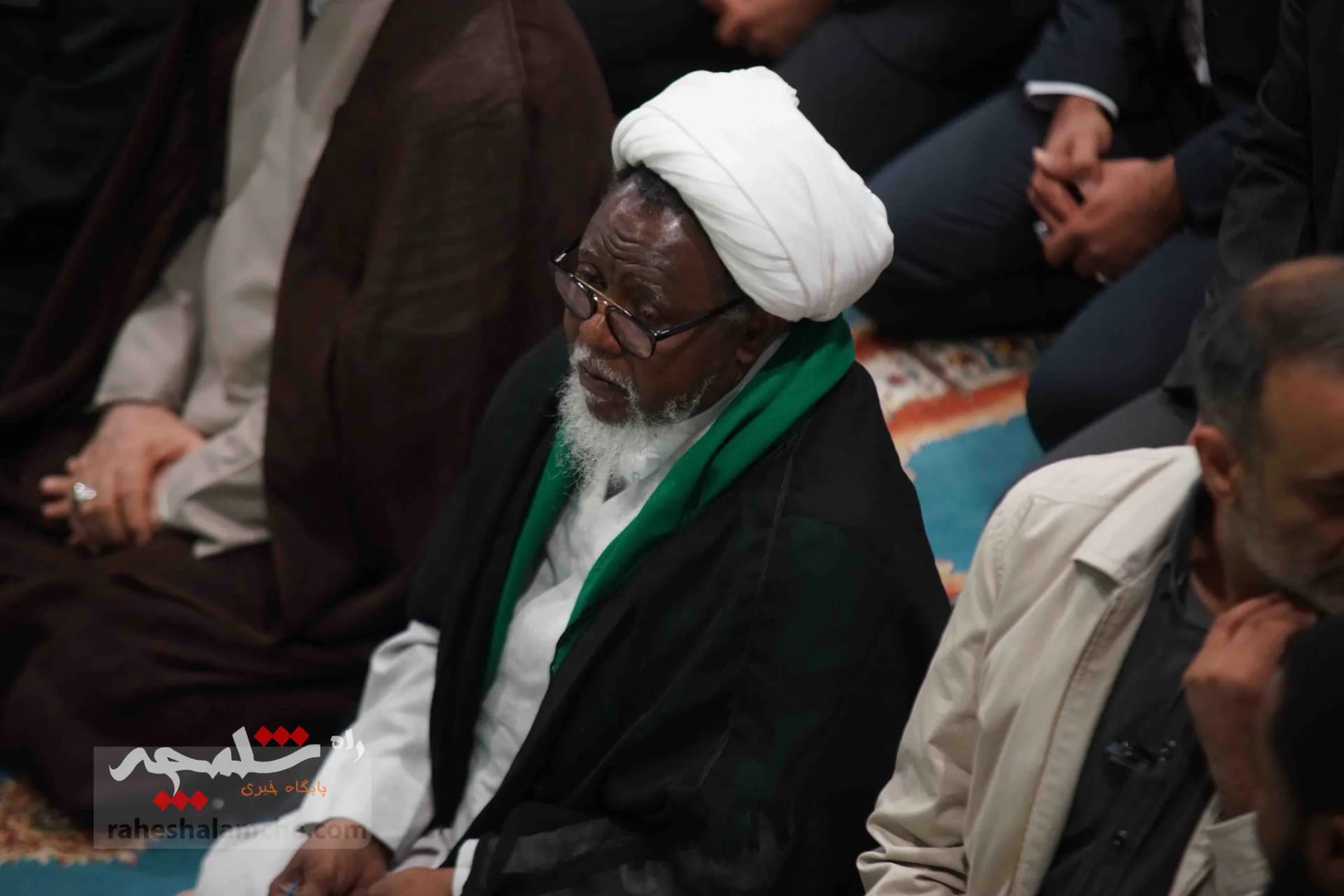نمازجمعه تهران با حضور «شیخ زکزاکی» +تصاویر — تصویر 22