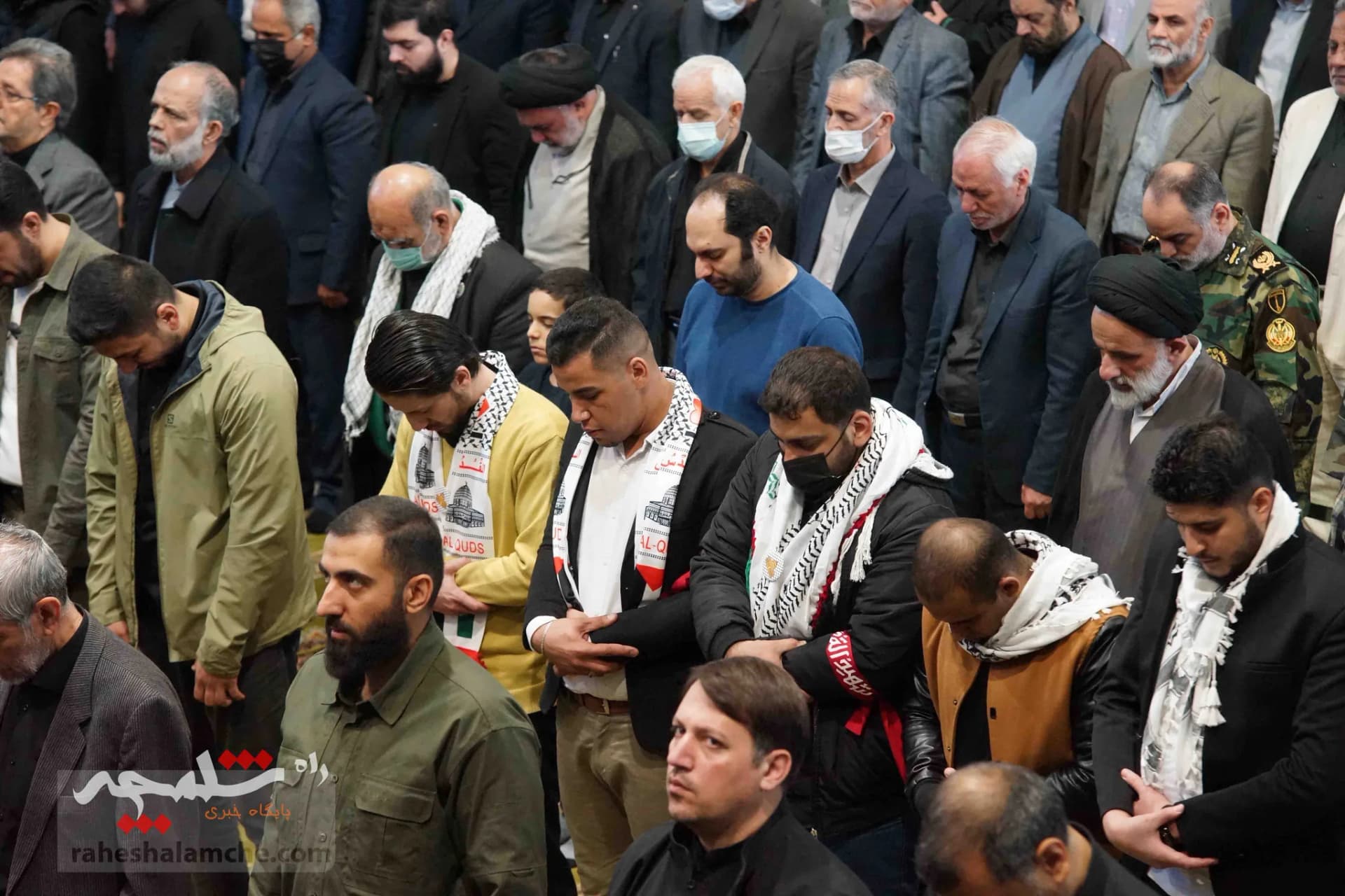گزارش تصویری حاشیههای نمازجمعه امروز تهران در روز قدس — تصویر 60