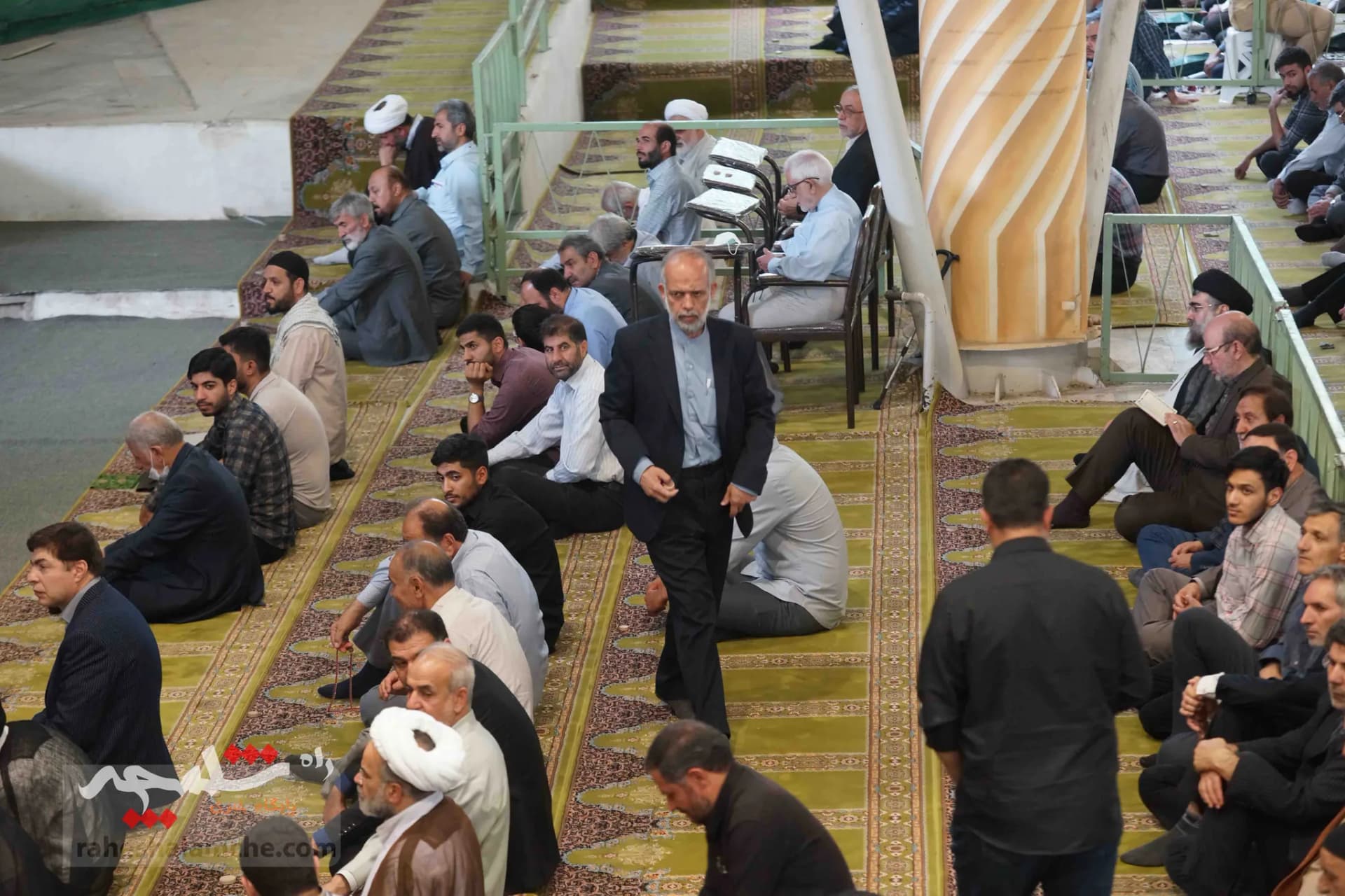 تصاویر امروز نماز جمعه تهران به امامت آیتالله خاتمی — تصویر 9