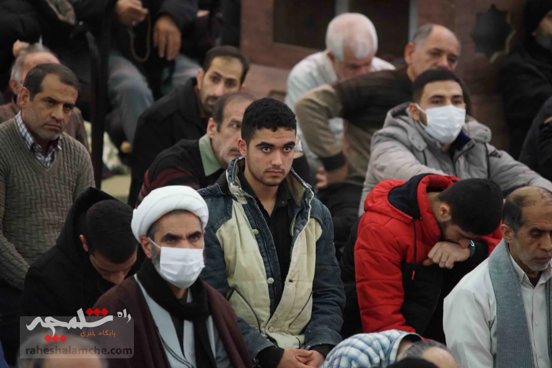 حضور پررنگ جوانان و نوجوانان در نماز جمعه تهران +تصاویر — تصویر 39