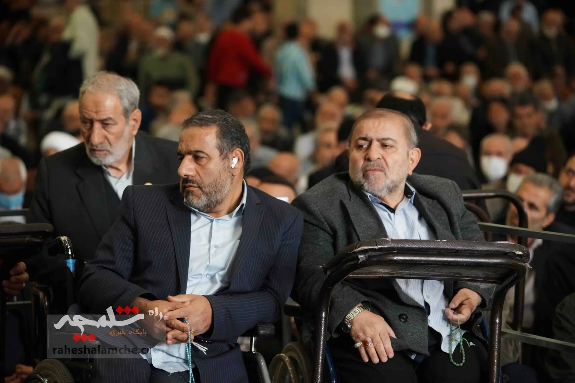 نمازجمعه این هفته تهران به امامت آیتالله خاتمی برگزار شد +تصاویر — تصویر 33