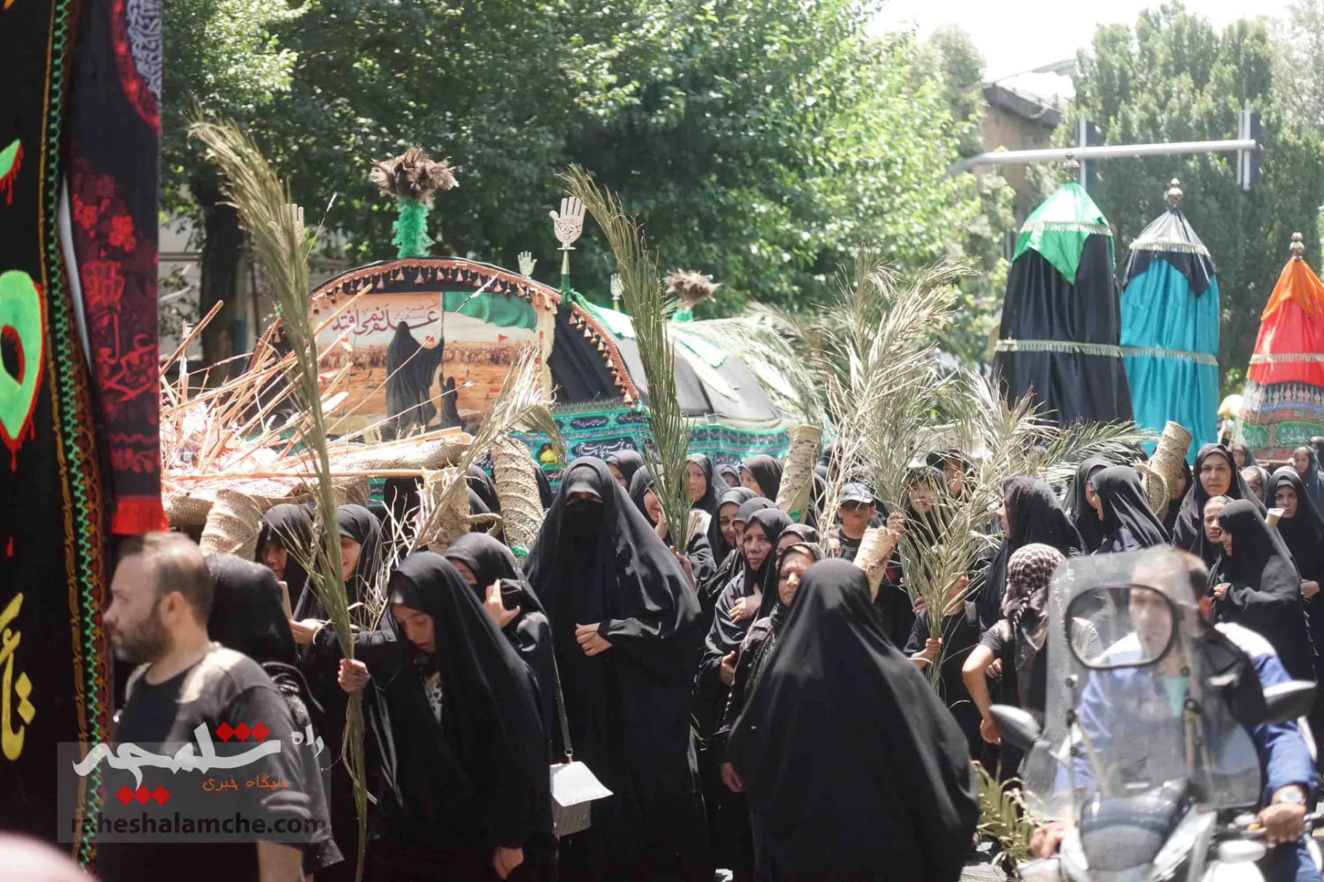 عزاداری خاص در تهران +تصاویر — تصویر 36