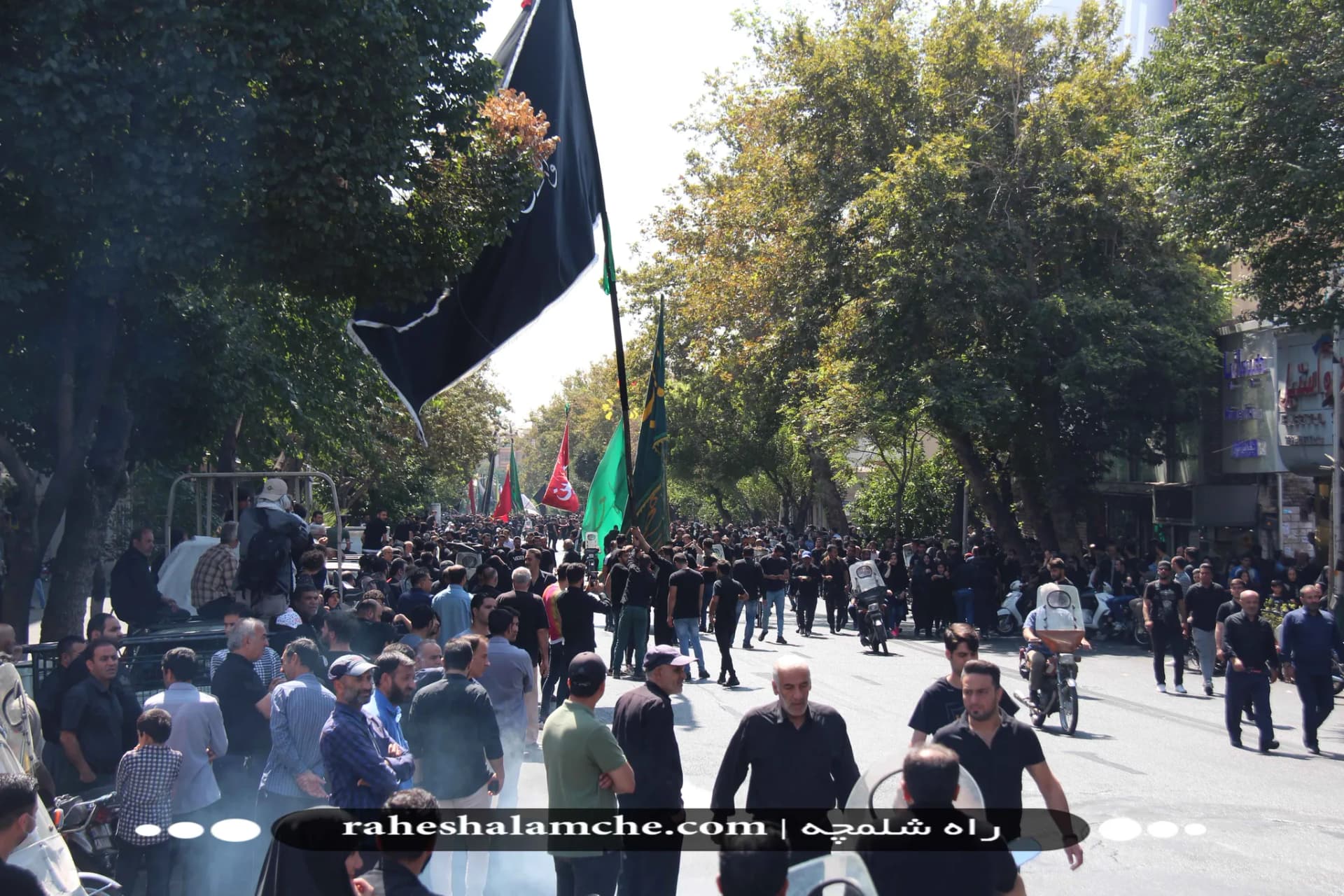 بزرگ ترین کاروان علامت کشی و دسته عزاداری بنیاسد در تهران/ تصاویر — تصویر 52