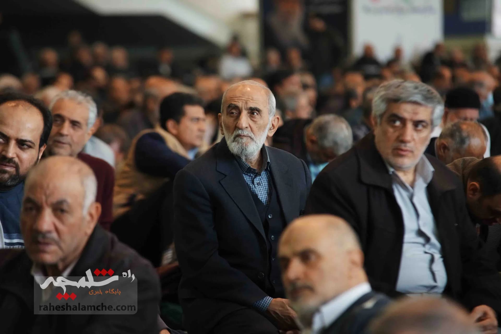 نمازجمعه این هفته تهران به امامت آیتالله خاتمی برگزار شد +تصاویر — تصویر 22