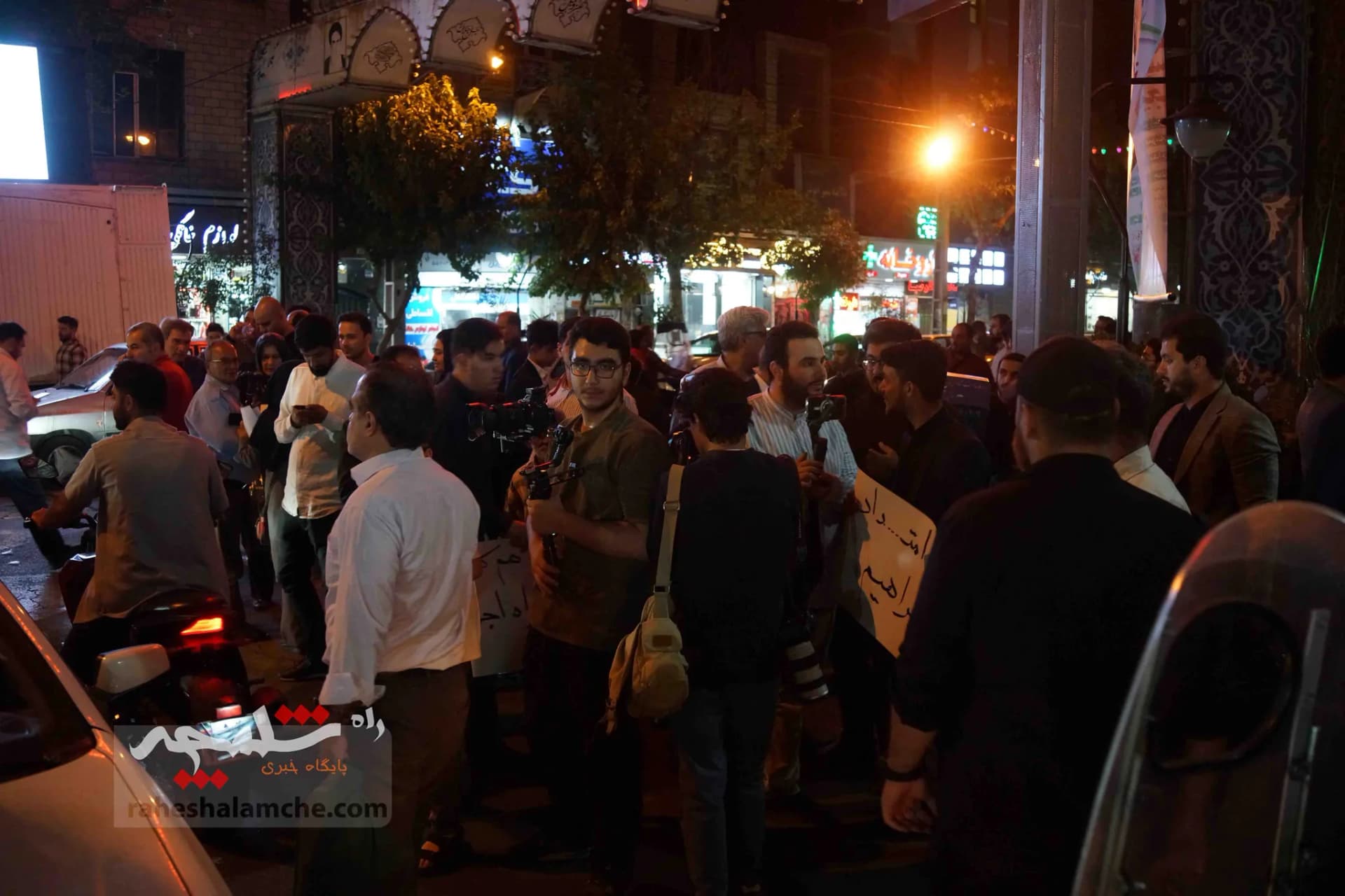 دیدار مردمی زاکانی در مسجد ابوذر تهران +تصاویر — تصویر 17