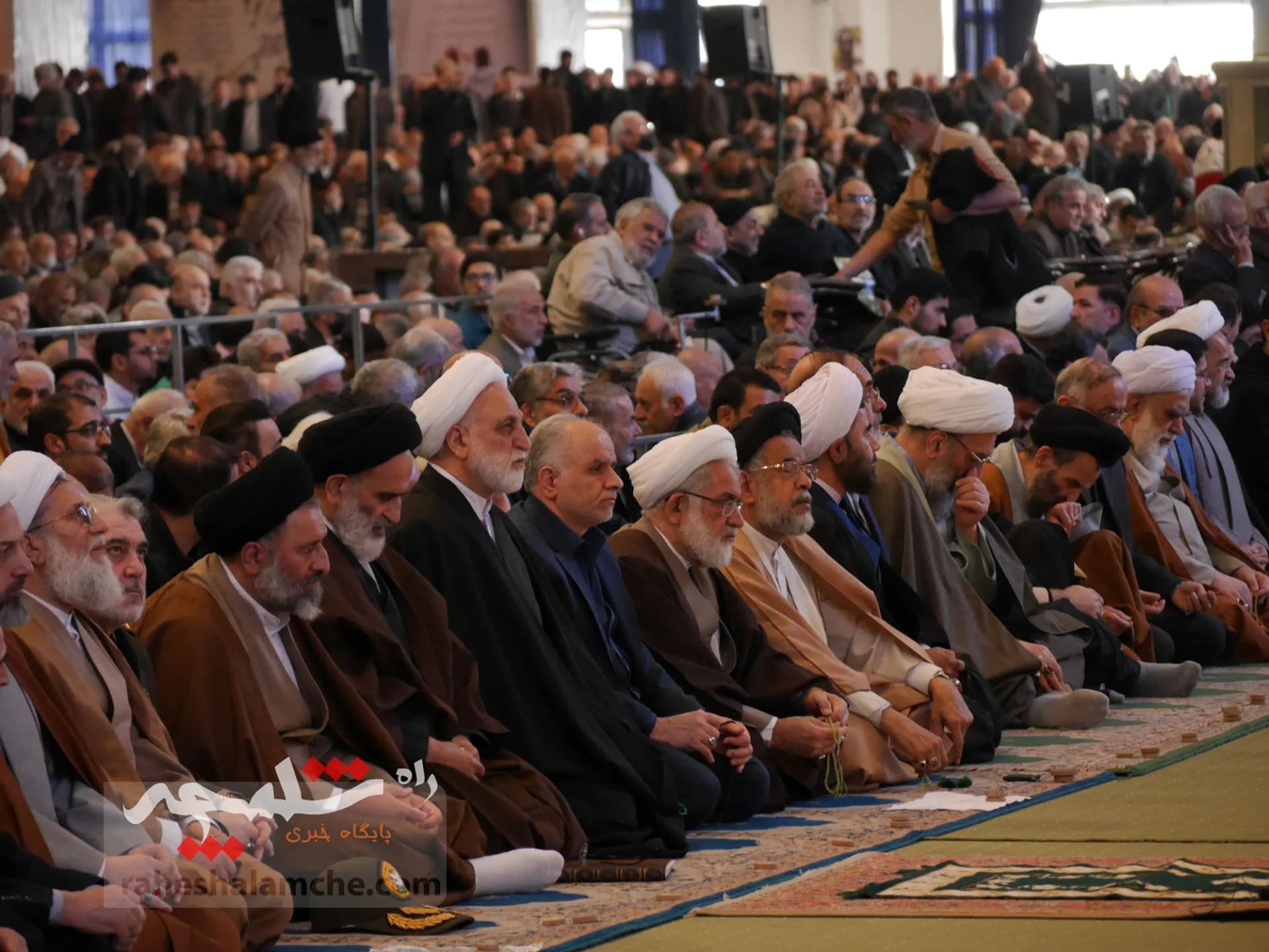 اولین نماز جمعه تهران در ماه مبارک رمضان برگزار شد +تصاویر — تصویر 35