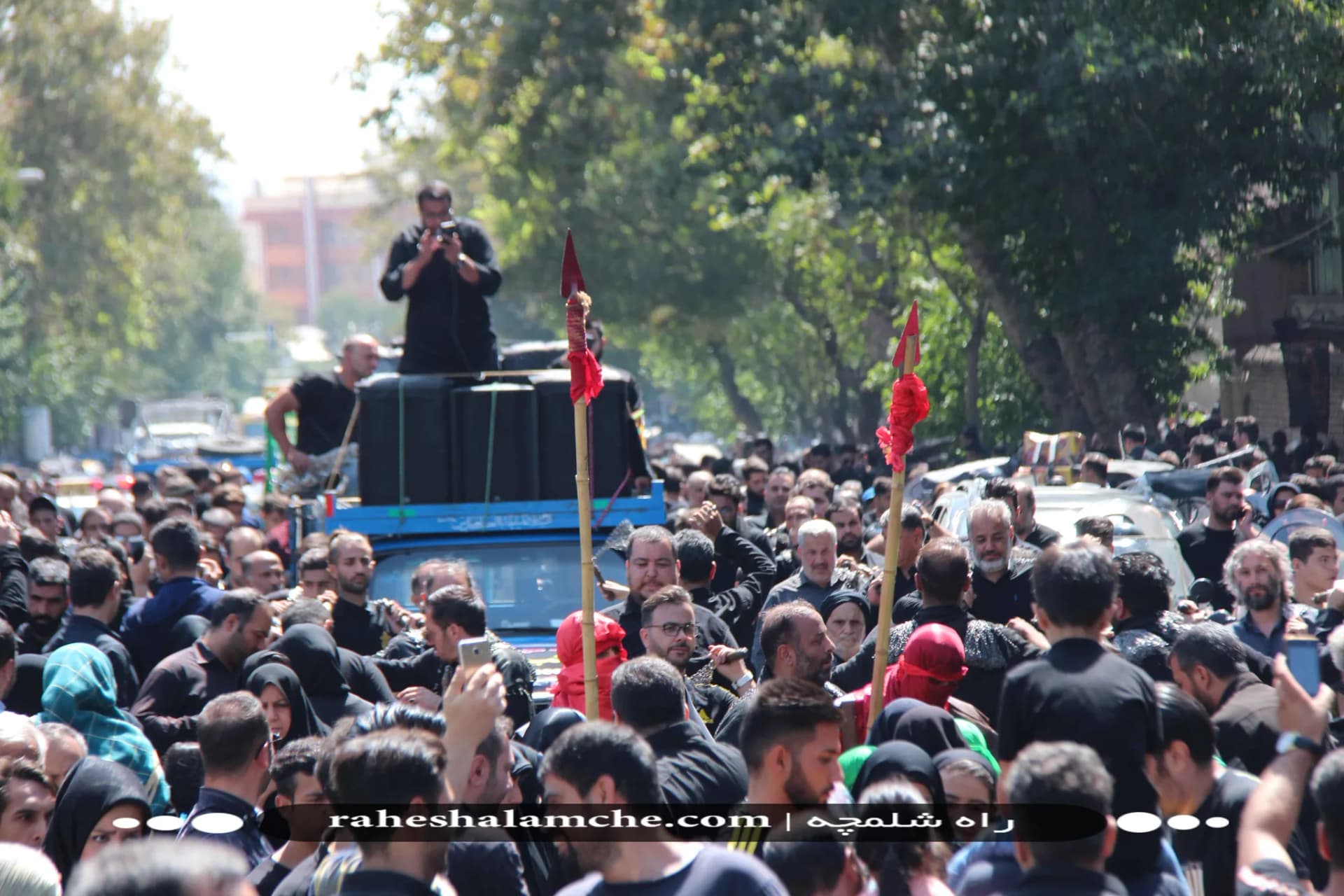 بزرگ ترین کاروان علامت کشی و دسته عزاداری بنیاسد در تهران/ تصاویر — تصویر 20