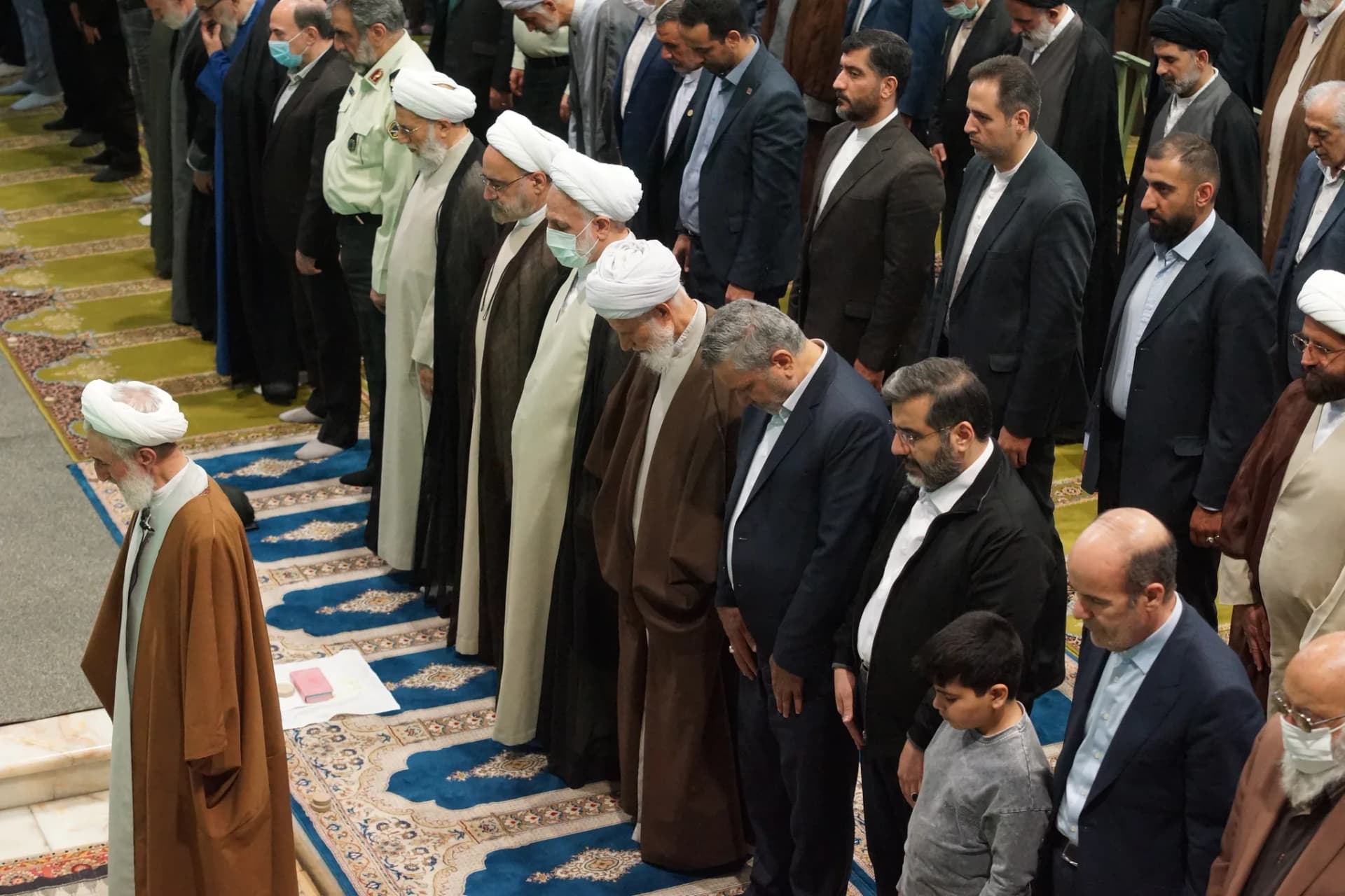 آخرین نمازجمعه ماه مبارک رمضان در تهران برگزار شد +تصاویر — تصویر 27
