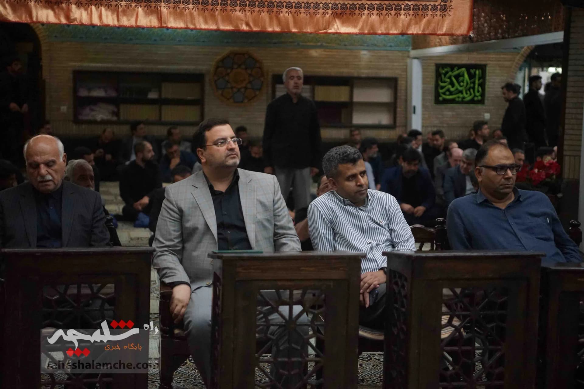 احمدینژادیها برای ختم همسر مرتضی تمدن سنگ تمام گذاشتند +تصاویر — تصویر 109