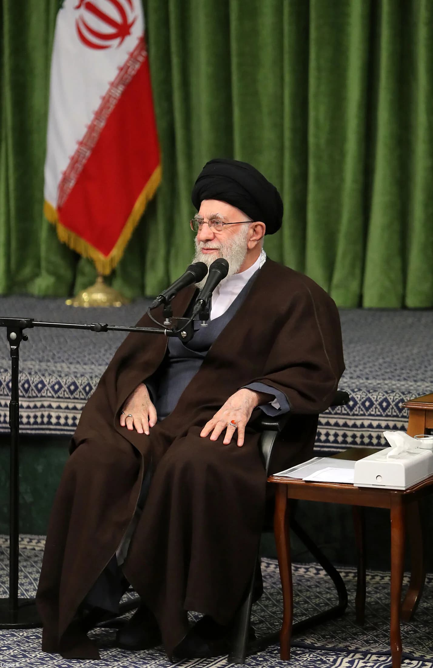 دیدار شاعران با رهبر انقلاب +تصاویر2 — تصویر 40