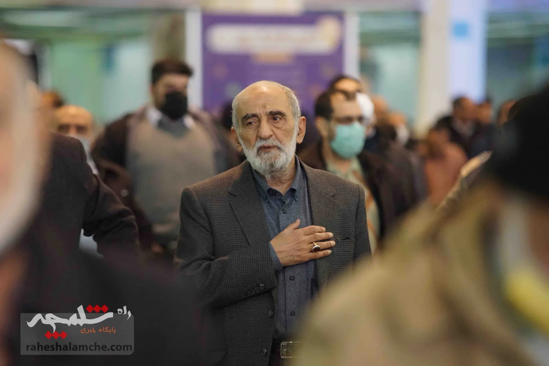 حضور پررنگ جوانان و نوجوانان در نماز جمعه تهران +تصاویر — تصویر 24
