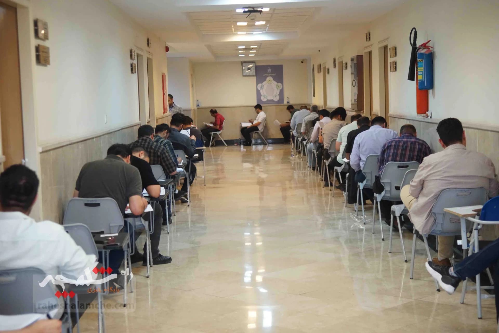آزمون استخدامی فرزندان شهدا و جانبازان +تصاویر — تصویر 12