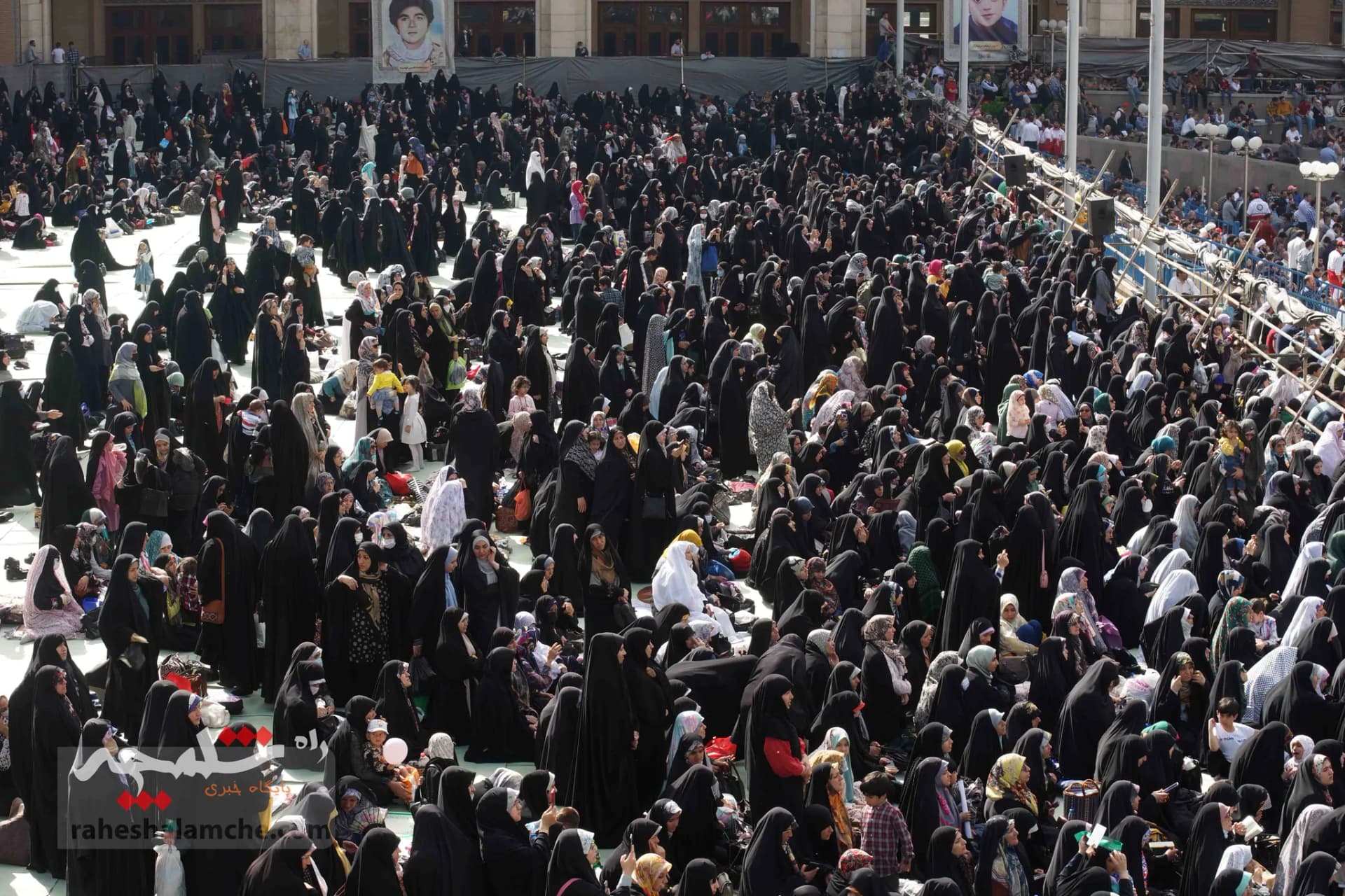 تصاویر اختصاصی راه شلمچه از بزرگترین نماز عید فطر در مصلی تهران — تصویر 50