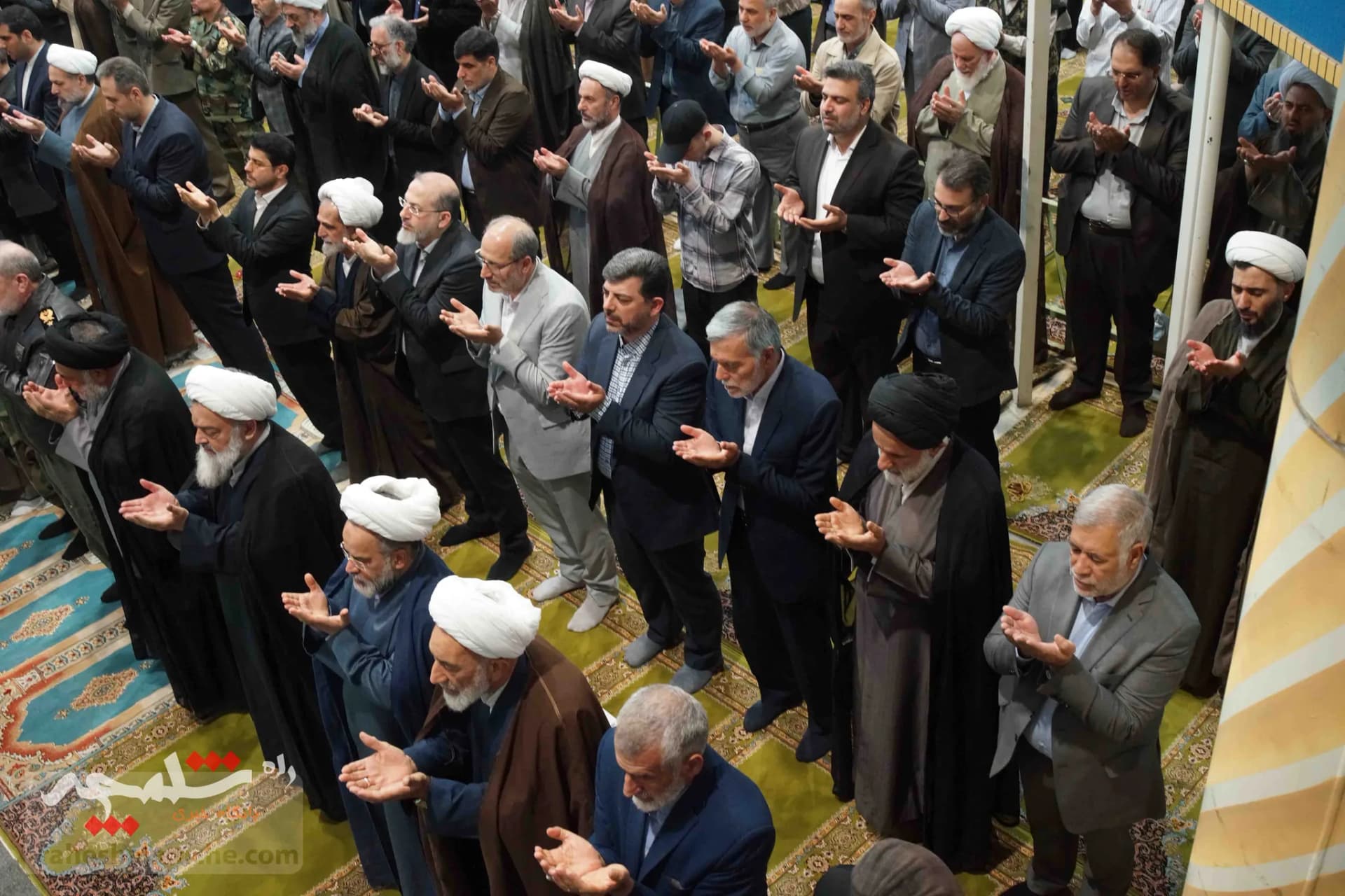 نماز جمعه امروز تهران با حال و هوای روز ارتش +تصاویر — تصویر 46