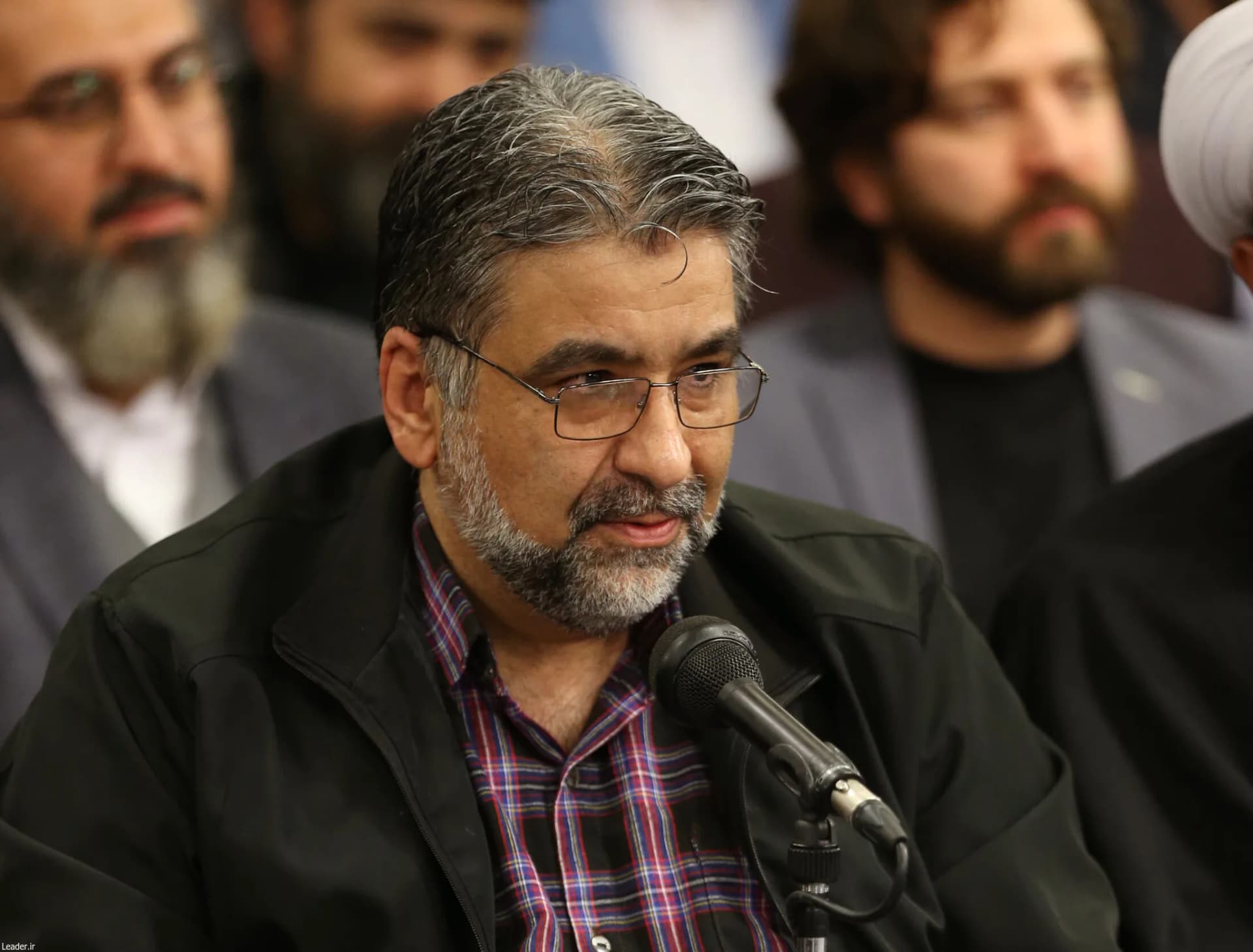 دیدار شاعران با رهبر انقلاب +تصاویر2 — تصویر 24