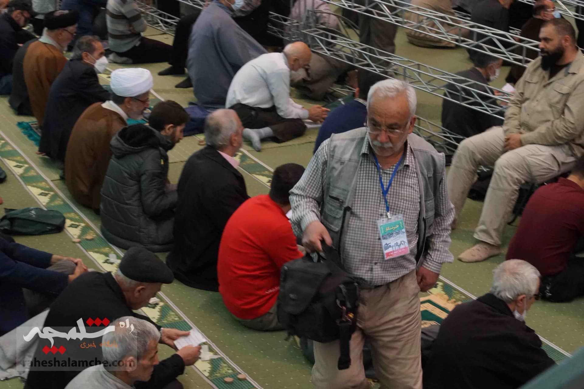 آخرین نماز جمعه سال 1401 در تهران +تصاویر — تصویر 5