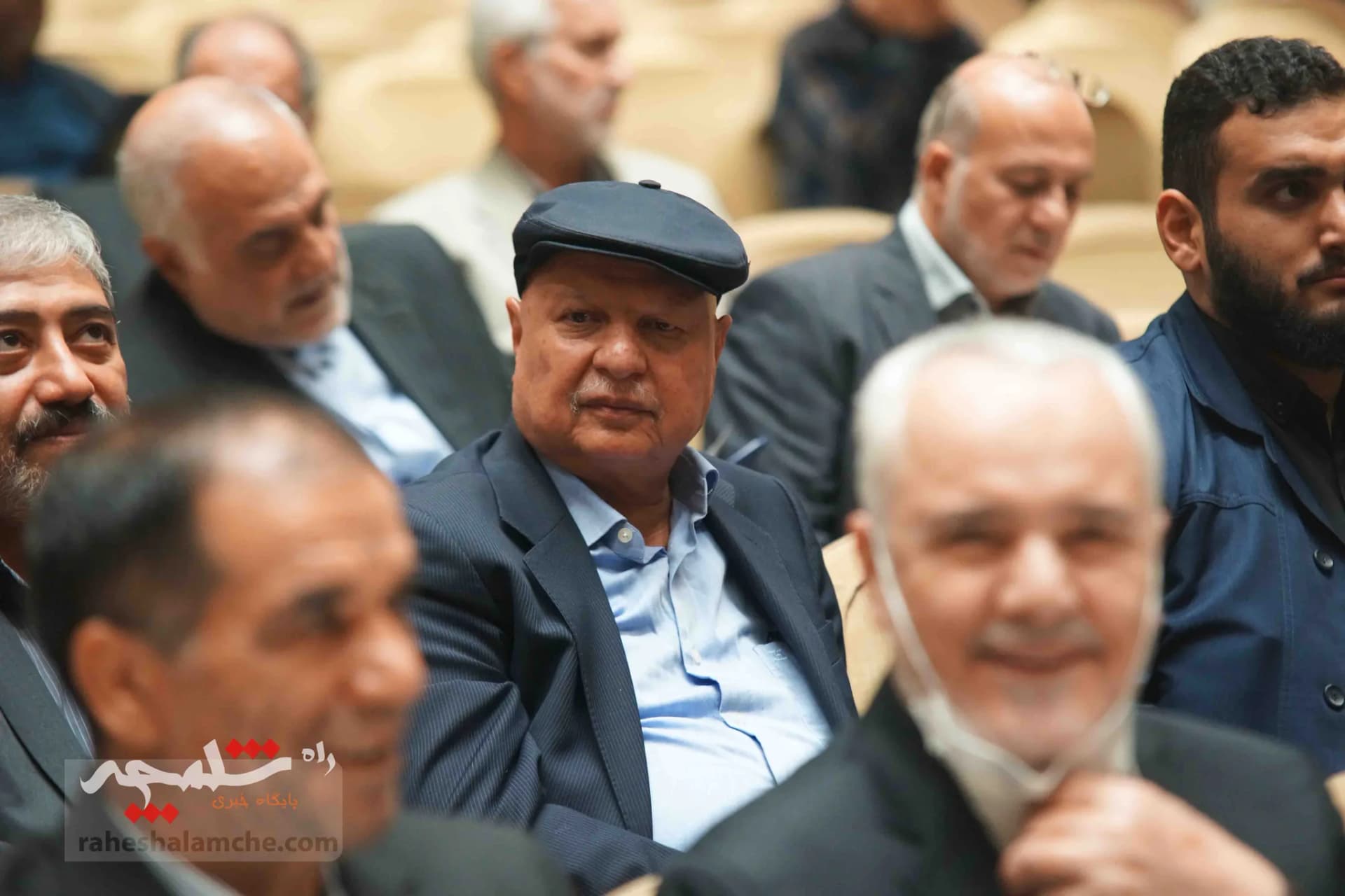 همه شخصیتهایی که در مراسم ختم مادر زریبافان شرکت کرده بودند +تصاویر — تصویر 2