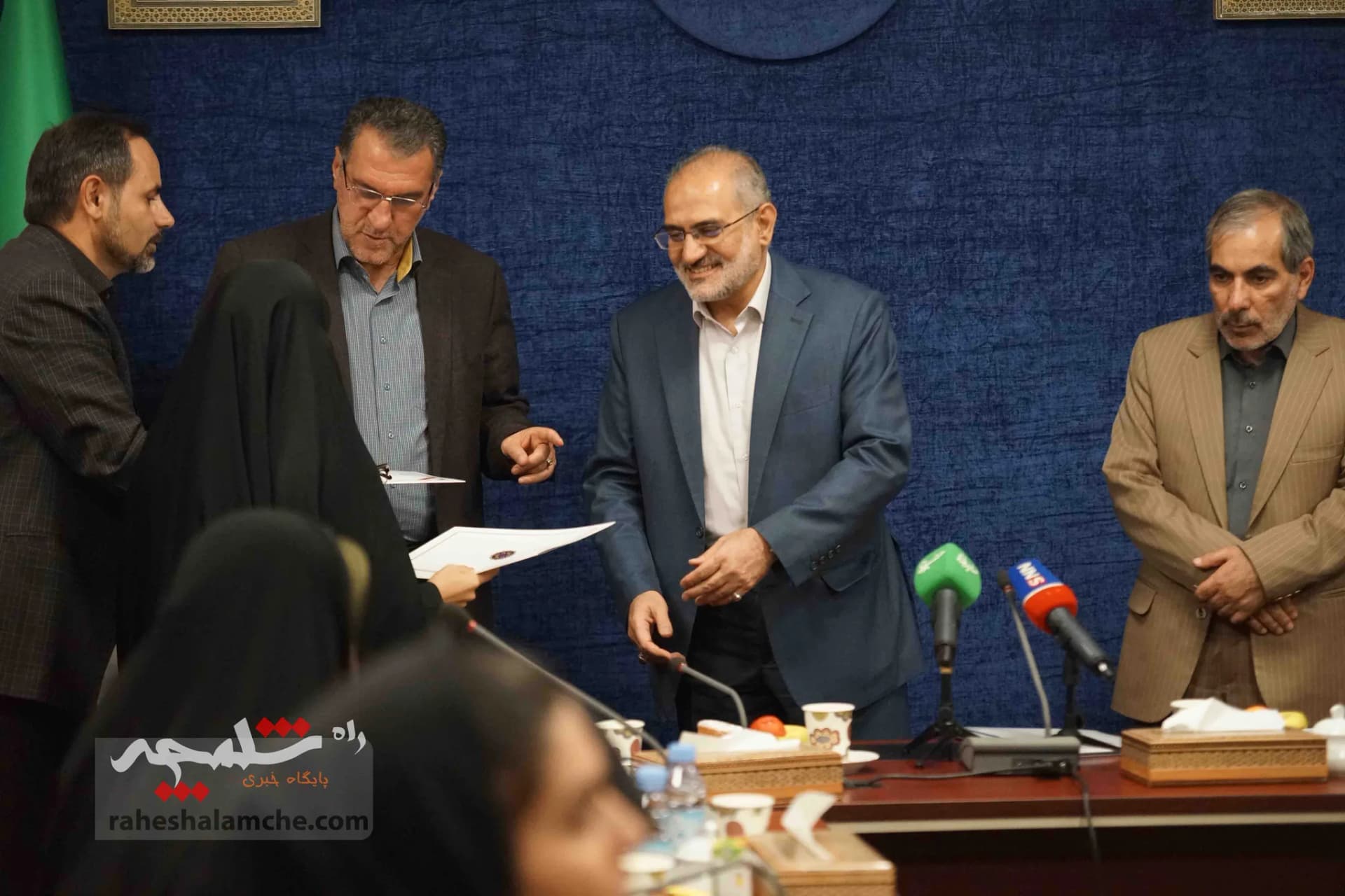 مراسم دیدار و تجلیل سیدمحمد حسینی از خبرنگاران +تصاویر — تصویر 78
