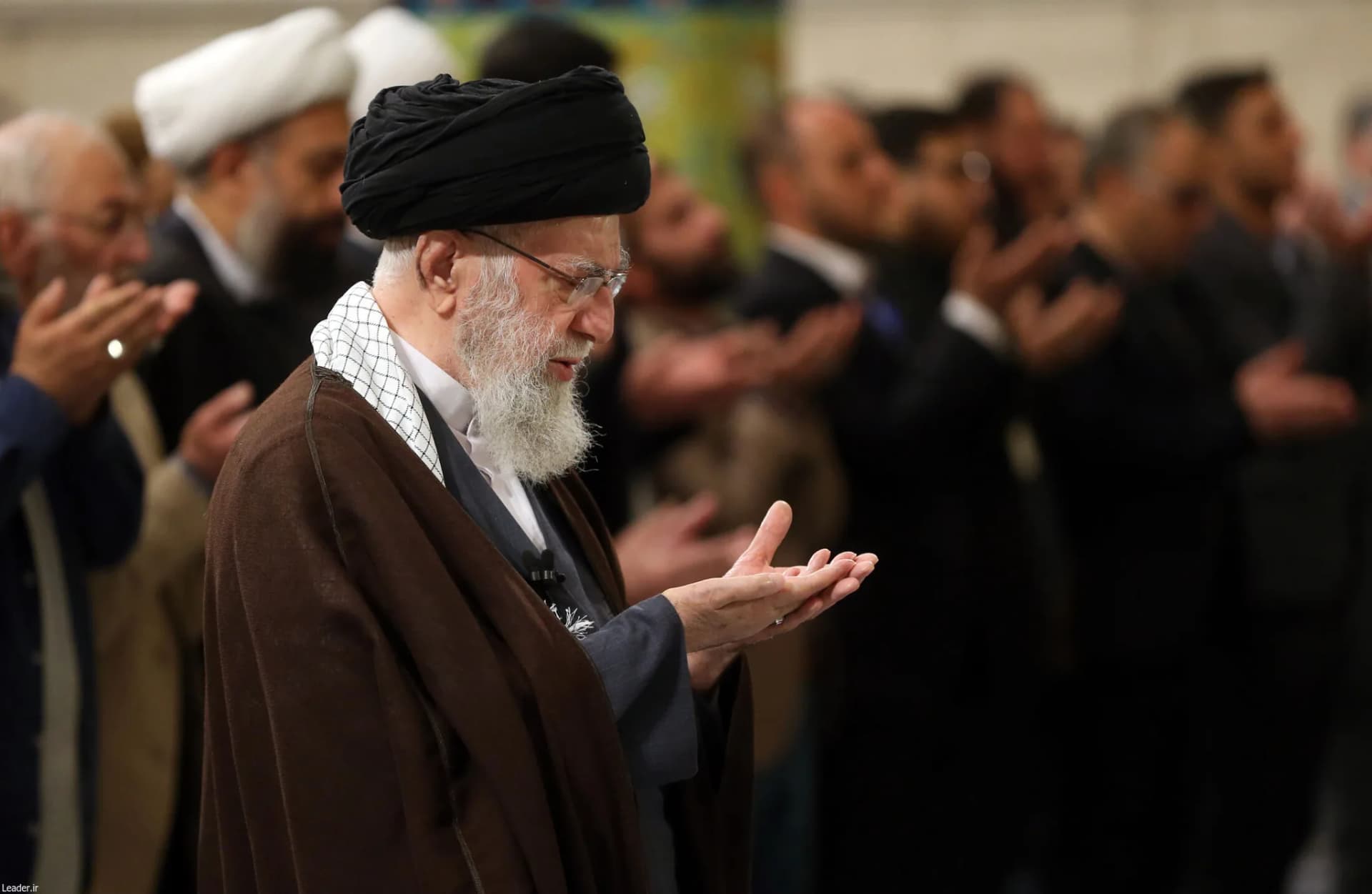 دیدار شاعران با رهبر انقلاب +تصاویر2 — تصویر 23