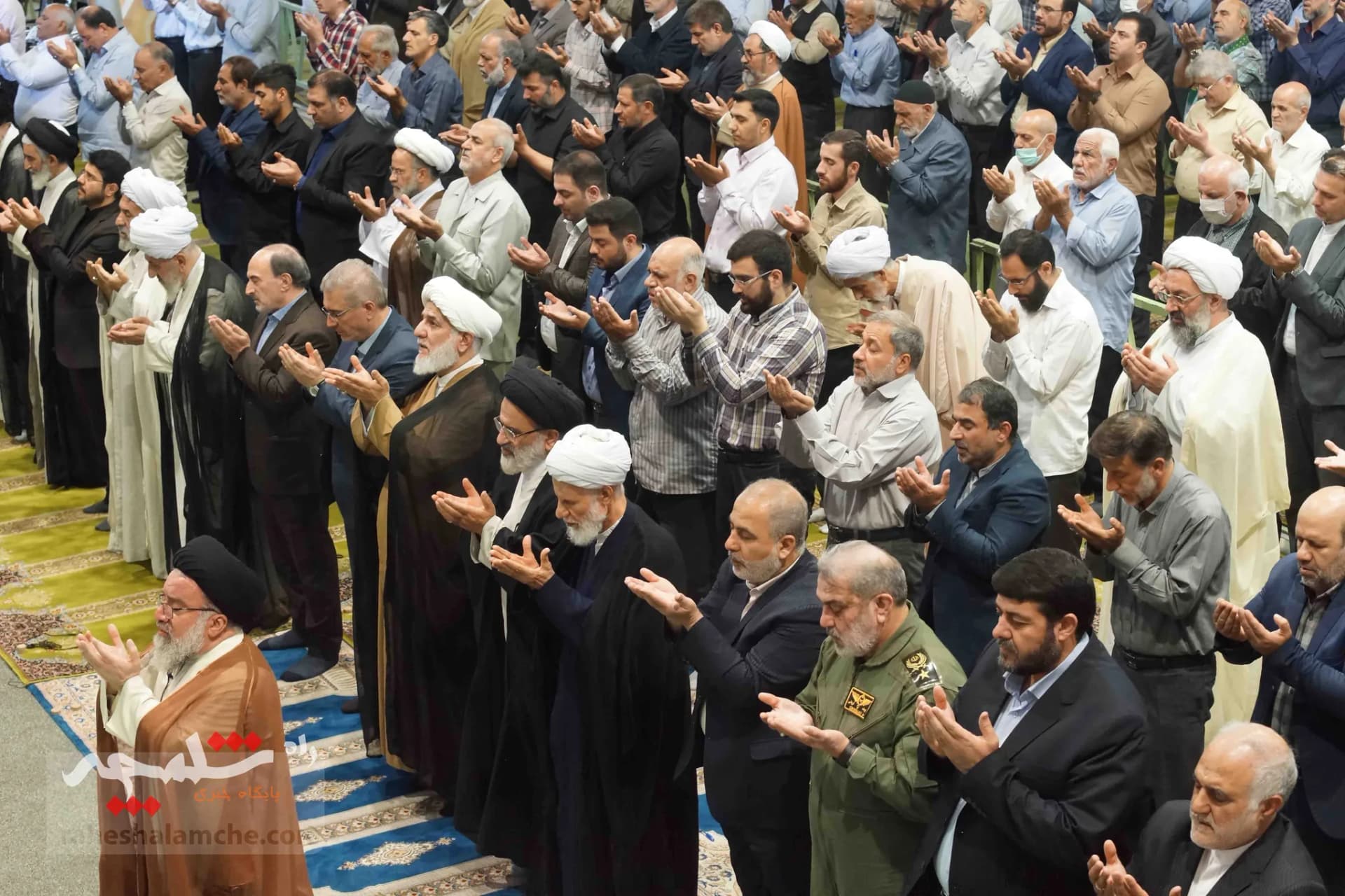 تصاویر امروز نماز جمعه تهران به امامت آیتالله خاتمی — تصویر 41