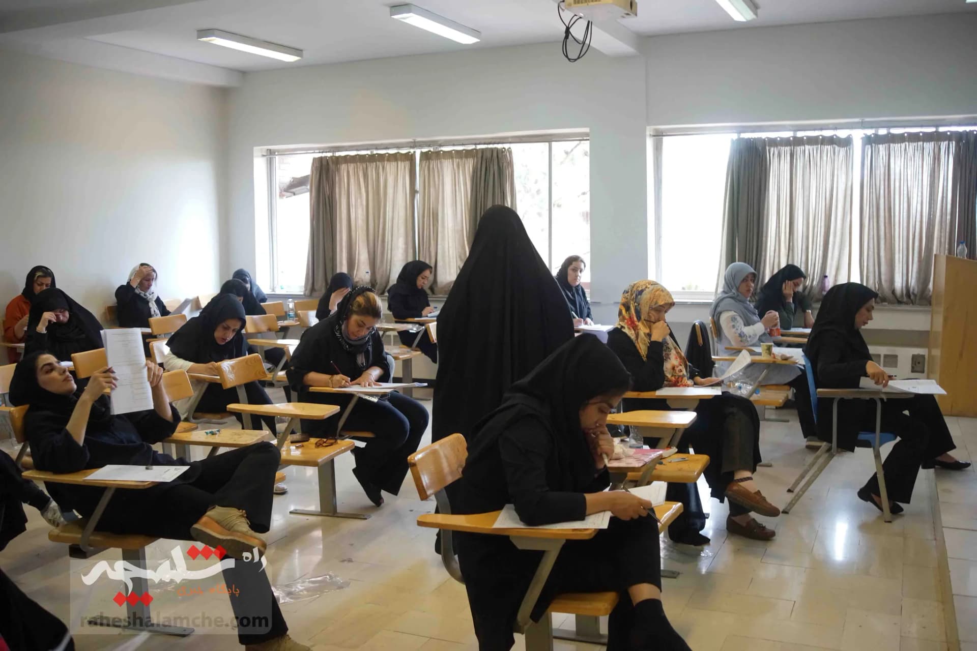 آزمون استخدامی فرزندان شهدا و جانبازان +تصاویر — تصویر 4