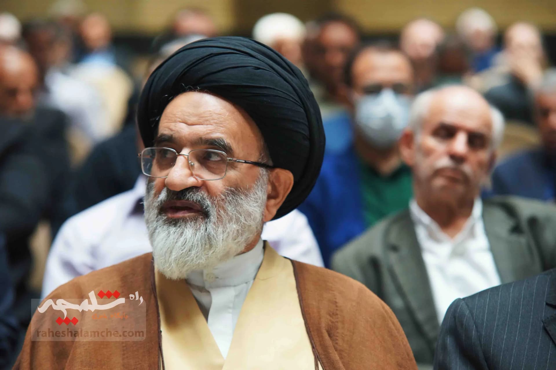 همه شخصیتهایی که در مراسم ختم مادر زریبافان شرکت کرده بودند +تصاویر — تصویر 26