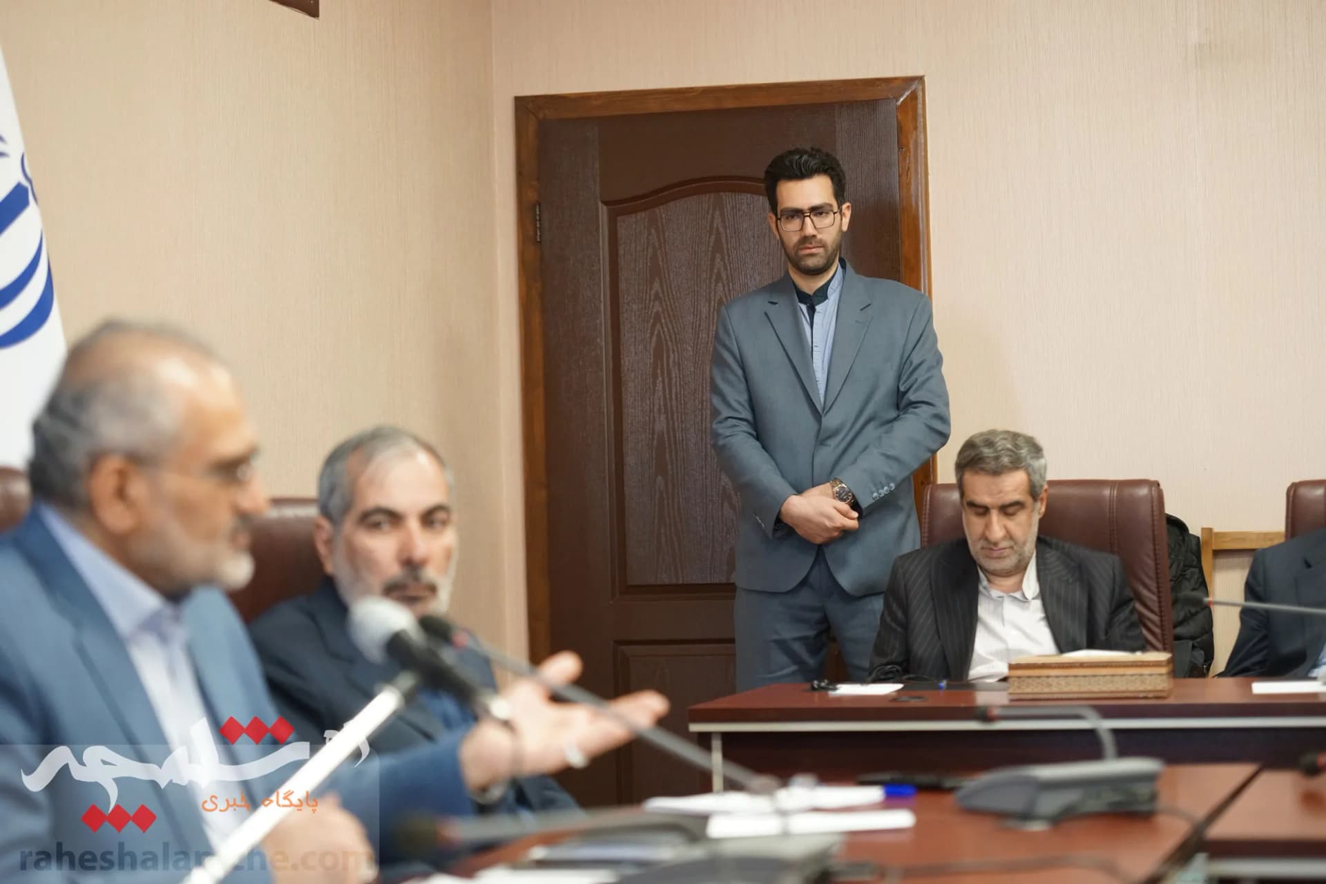 دیدار عیدانه معاون پارلمانی رئیسجمهور با خبرنگاران +تصاویر — تصویر 64
