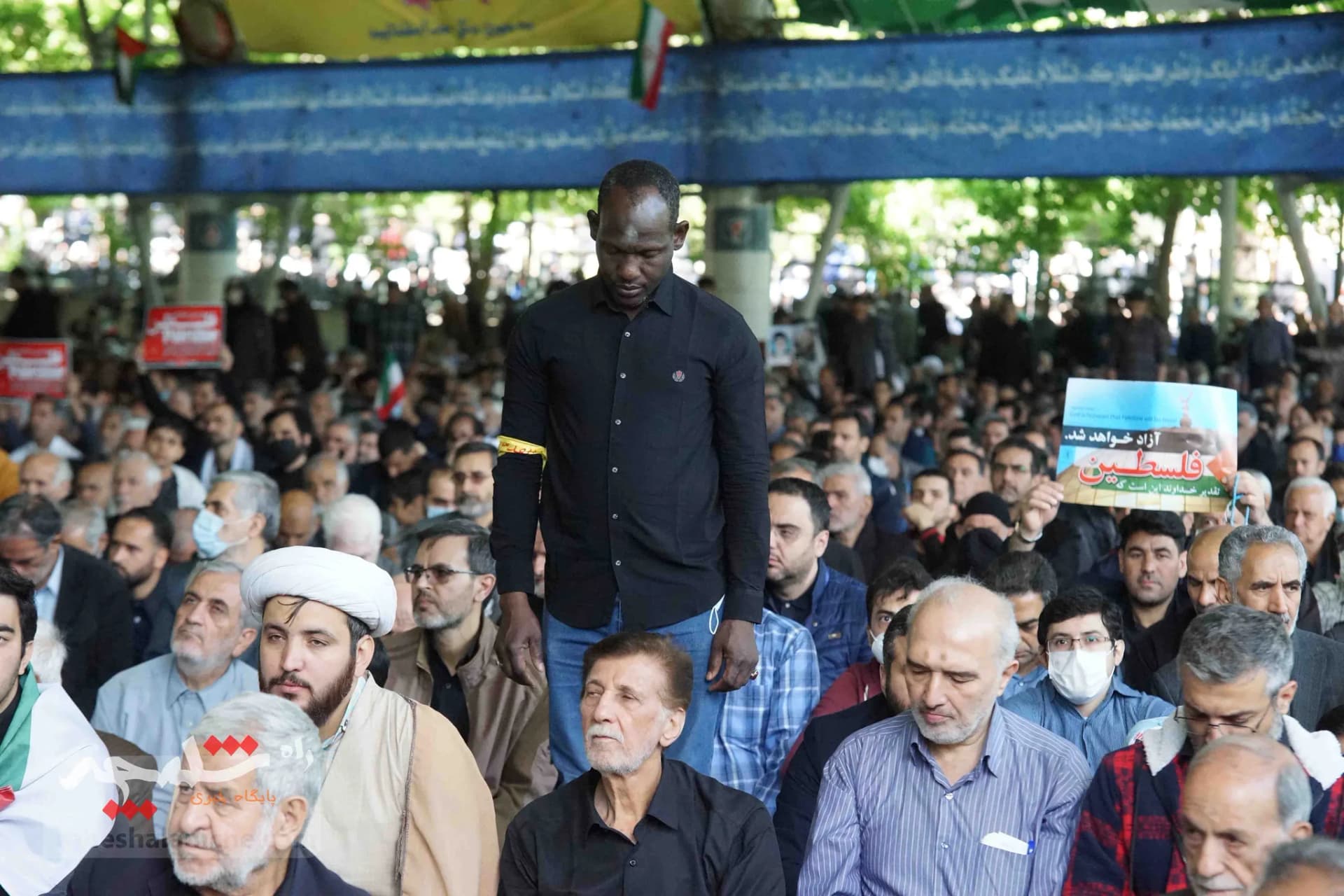 گزارش تصویری حاشیههای نمازجمعه امروز تهران در روز قدس — تصویر 33
