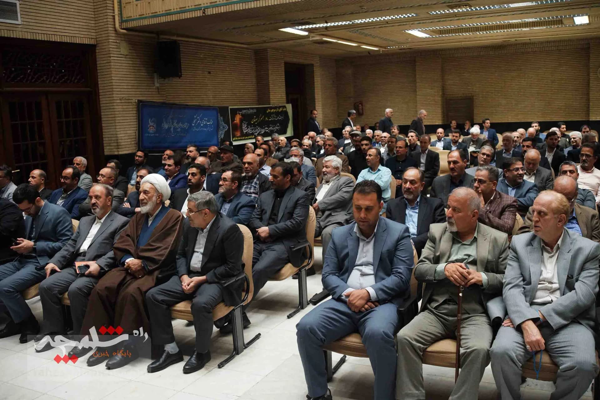 مراسم ختم مادر همسر منوچهر متکی چه خبر بود؟ +تصاویر کامل — تصویر 30