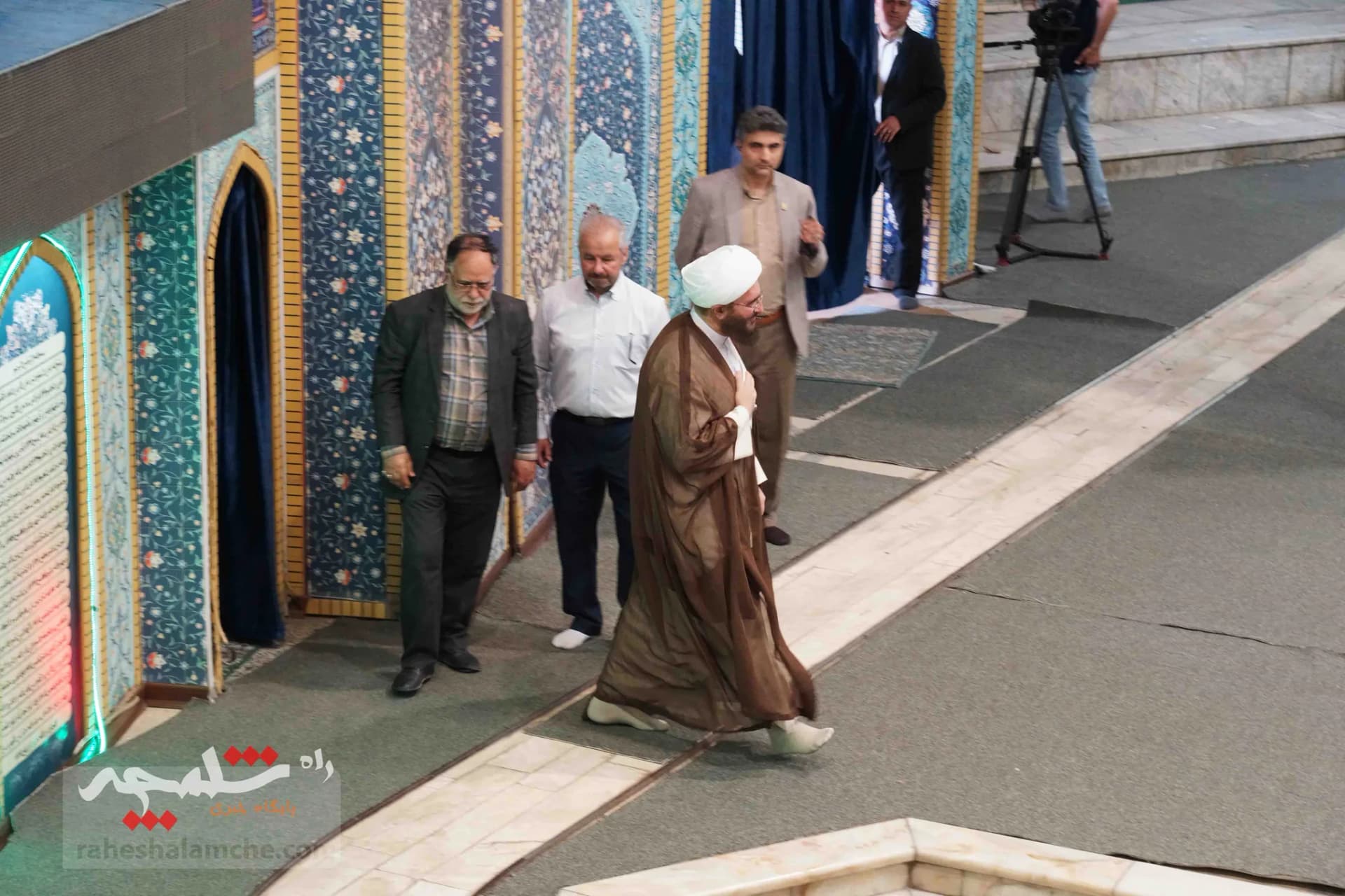 نماز جمعه امروز تهران با حال و هوای روز ارتش +تصاویر — تصویر 42