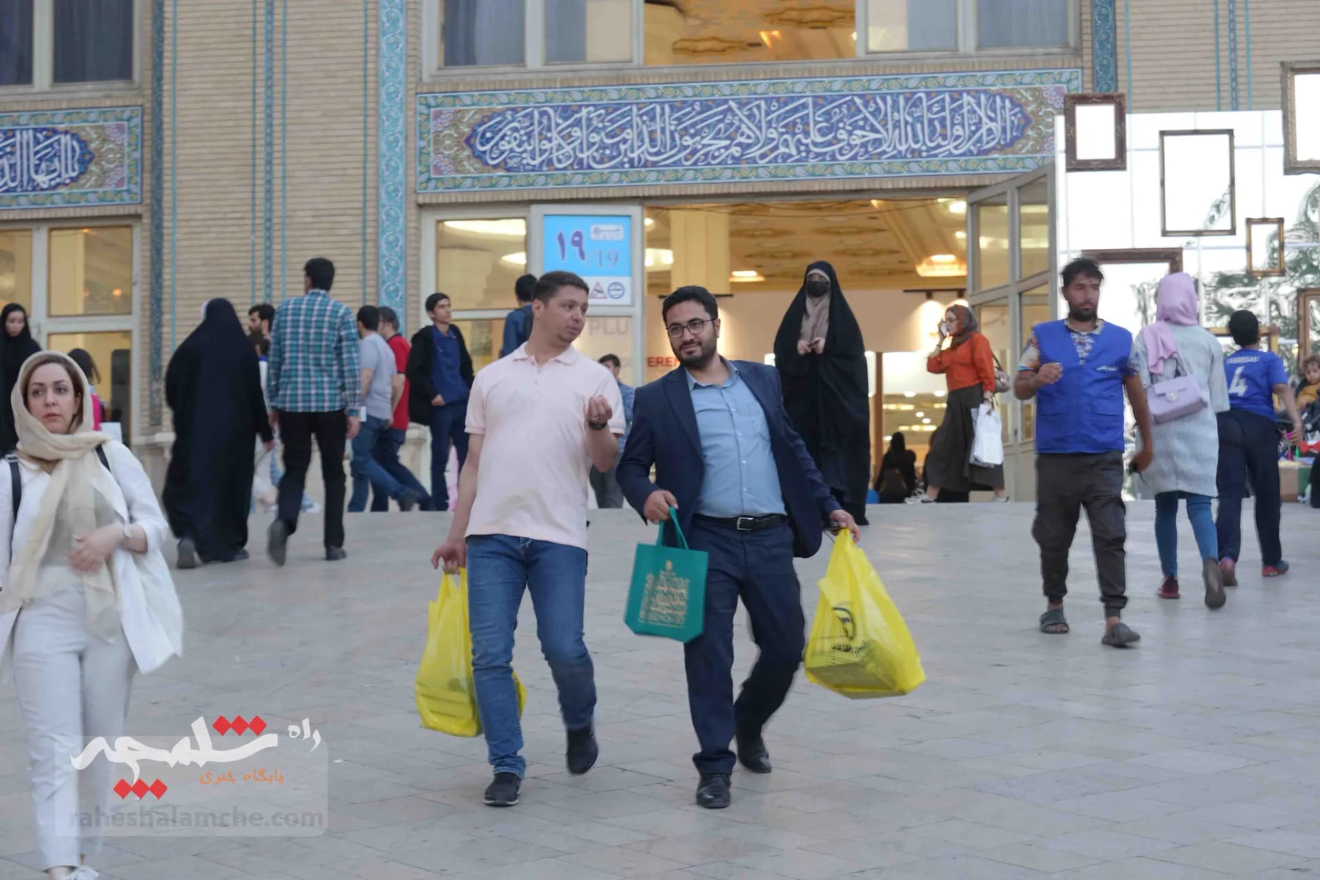 گزارش تصویری متفاوت از نمایشگاه کتاب تهران — تصویر 59