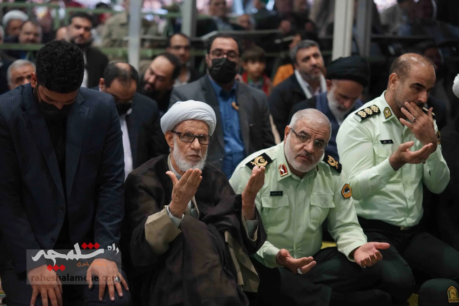 نمازجمعه تهران با حضور «شیخ زکزاکی» +تصاویر — تصویر 34