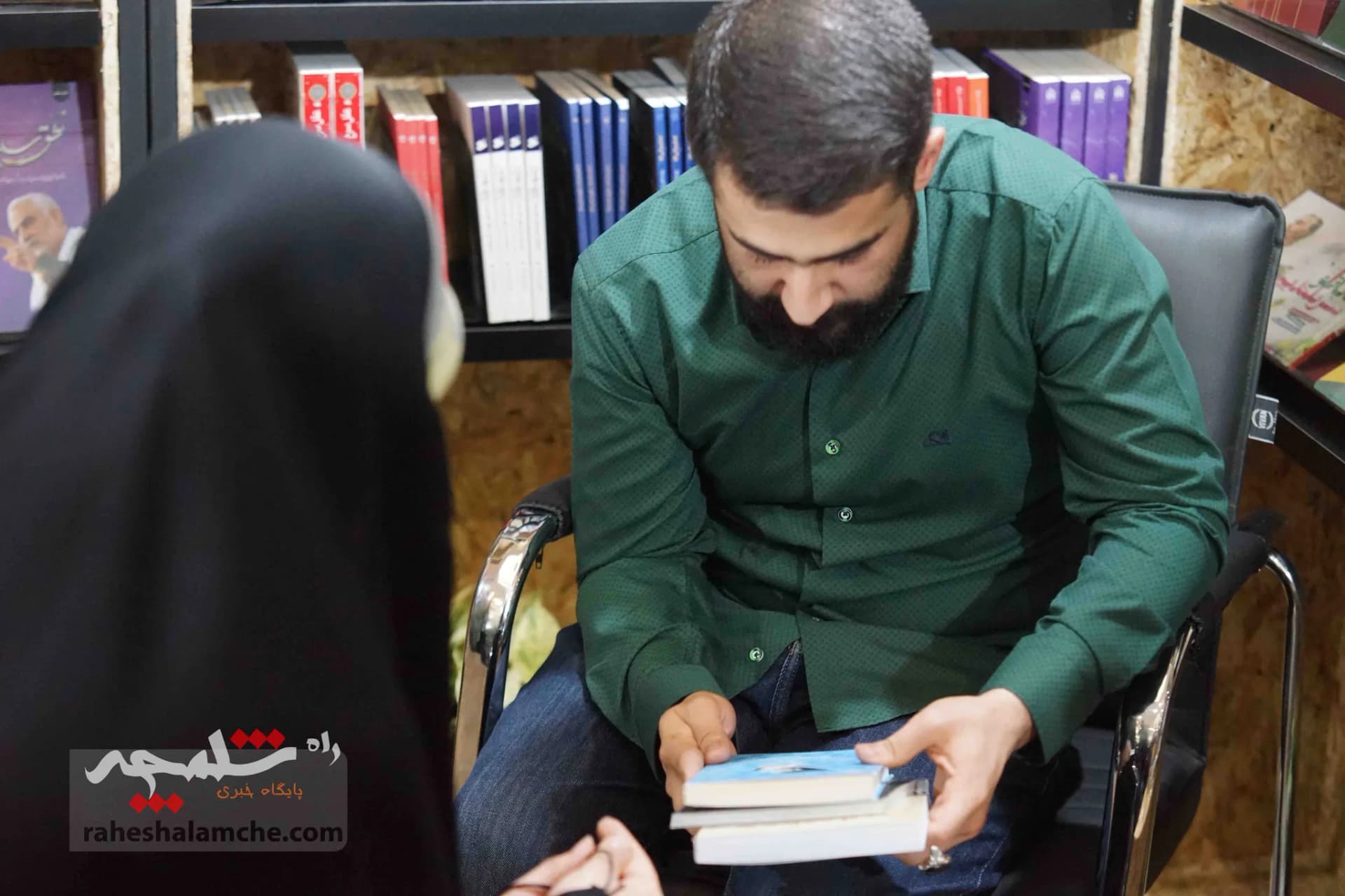 گزارش تصویری متفاوت از نمایشگاه کتاب تهران — تصویر 52