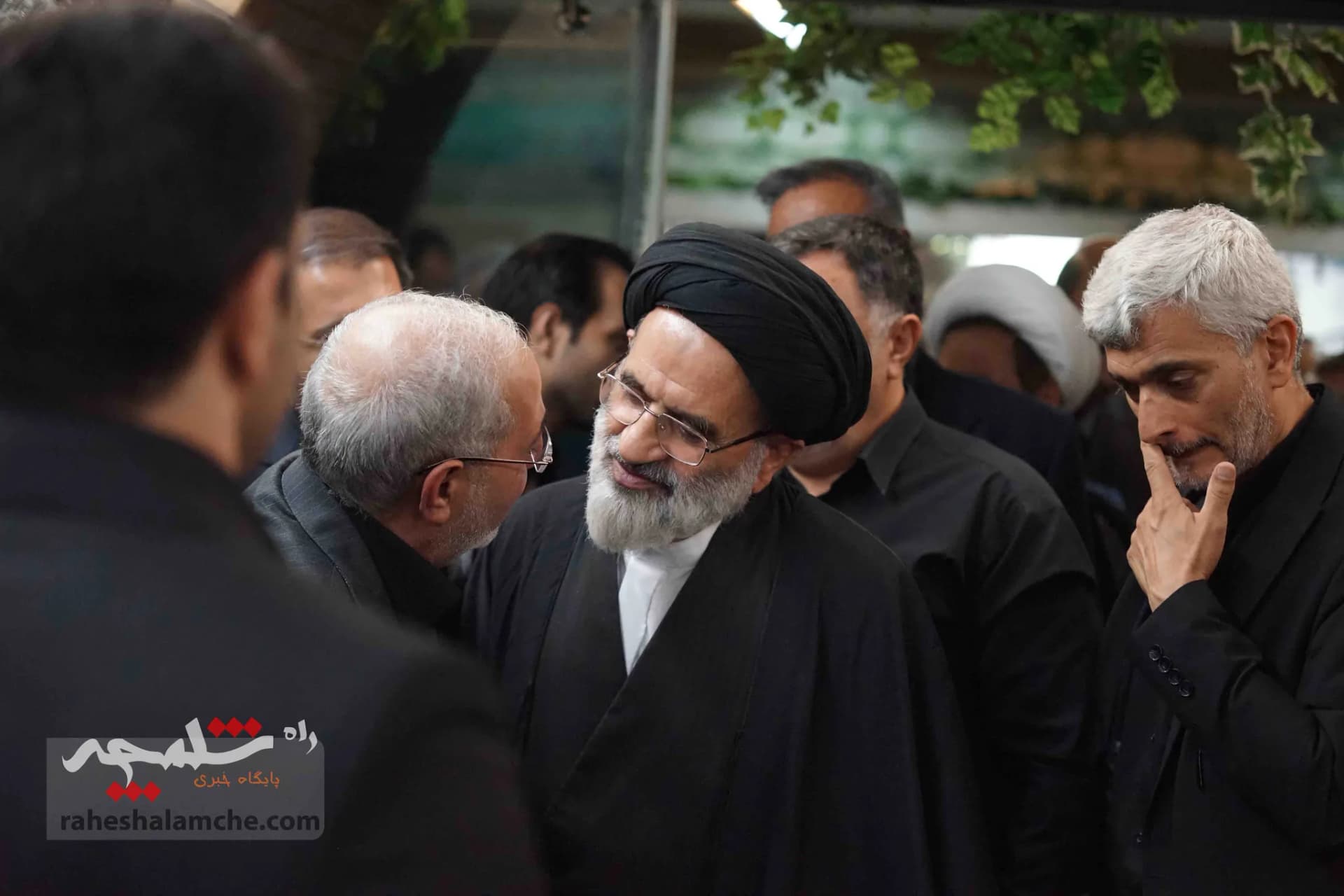 احمدینژادیها برای ختم همسر مرتضی تمدن سنگ تمام گذاشتند +تصاویر — تصویر 54