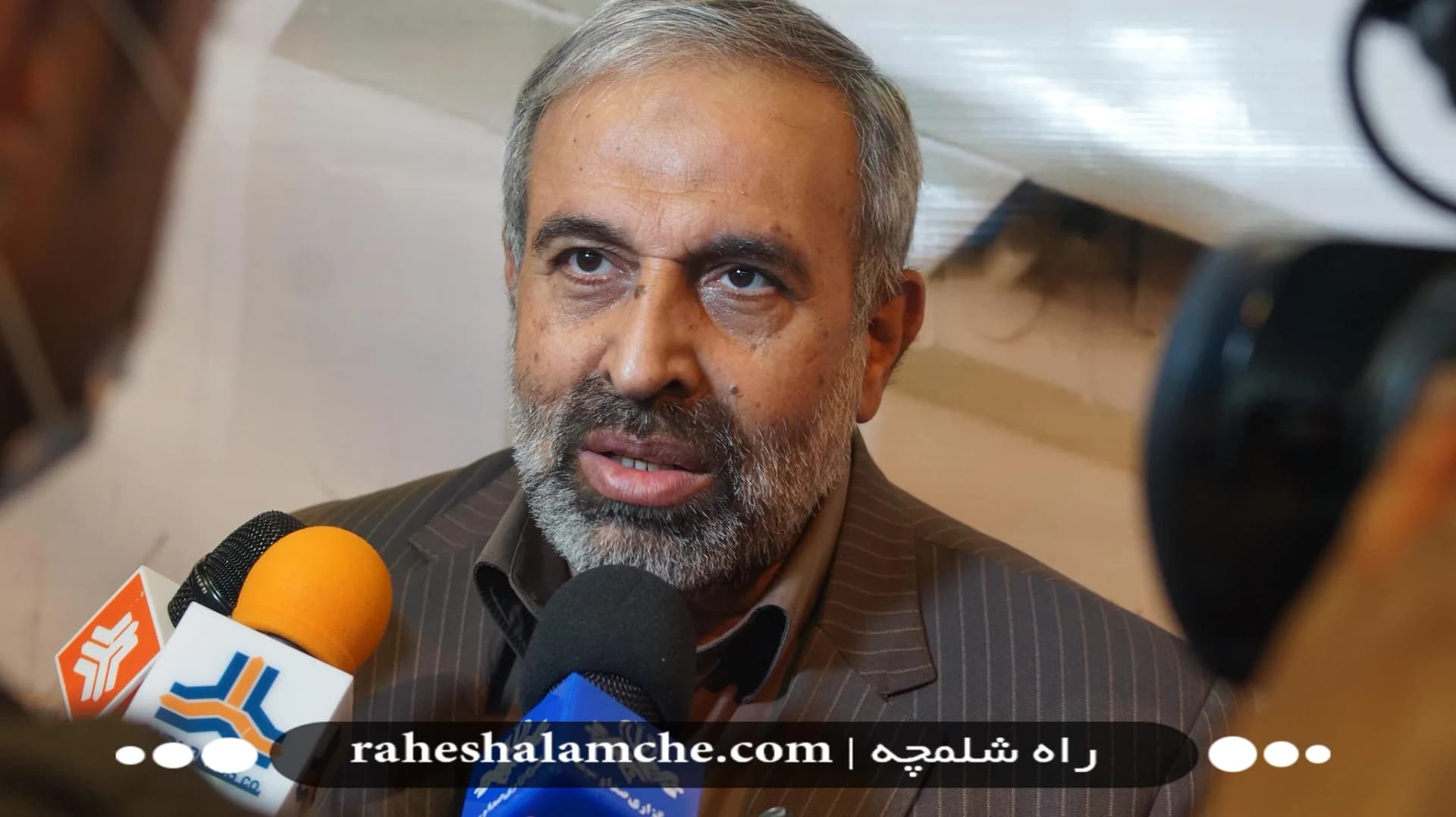 افتتاح بزرگترین خط پرس رباتیک بدنه خودرو کشور با حضور عضو هیئت رئیسه مجلس +تصاویر — تصویر 38