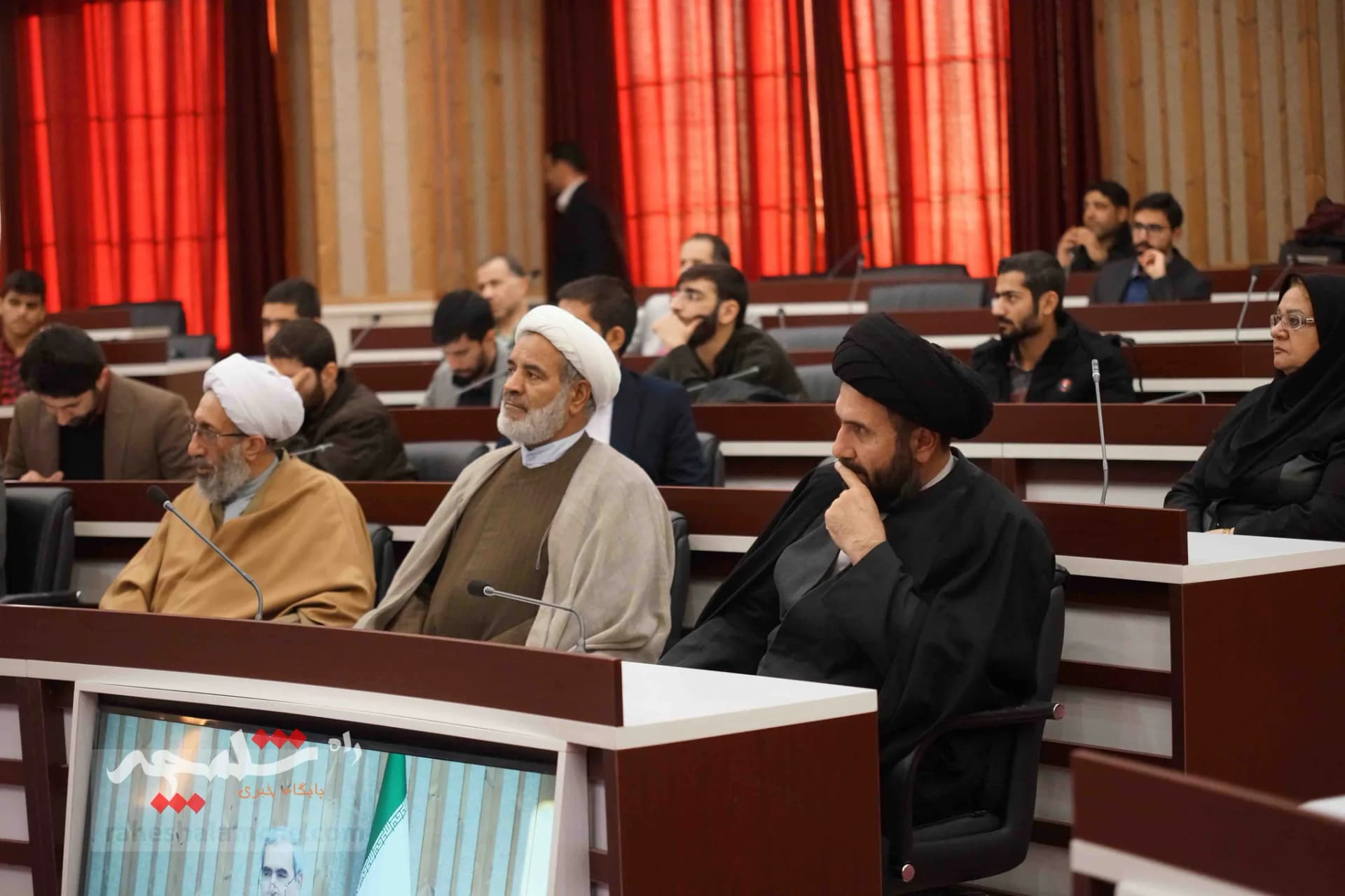 برگزاری همایش«مقاومت و جهان آینده» با حضور معاون رئیسجمهور در قزوین +تصاویر — تصویر 25