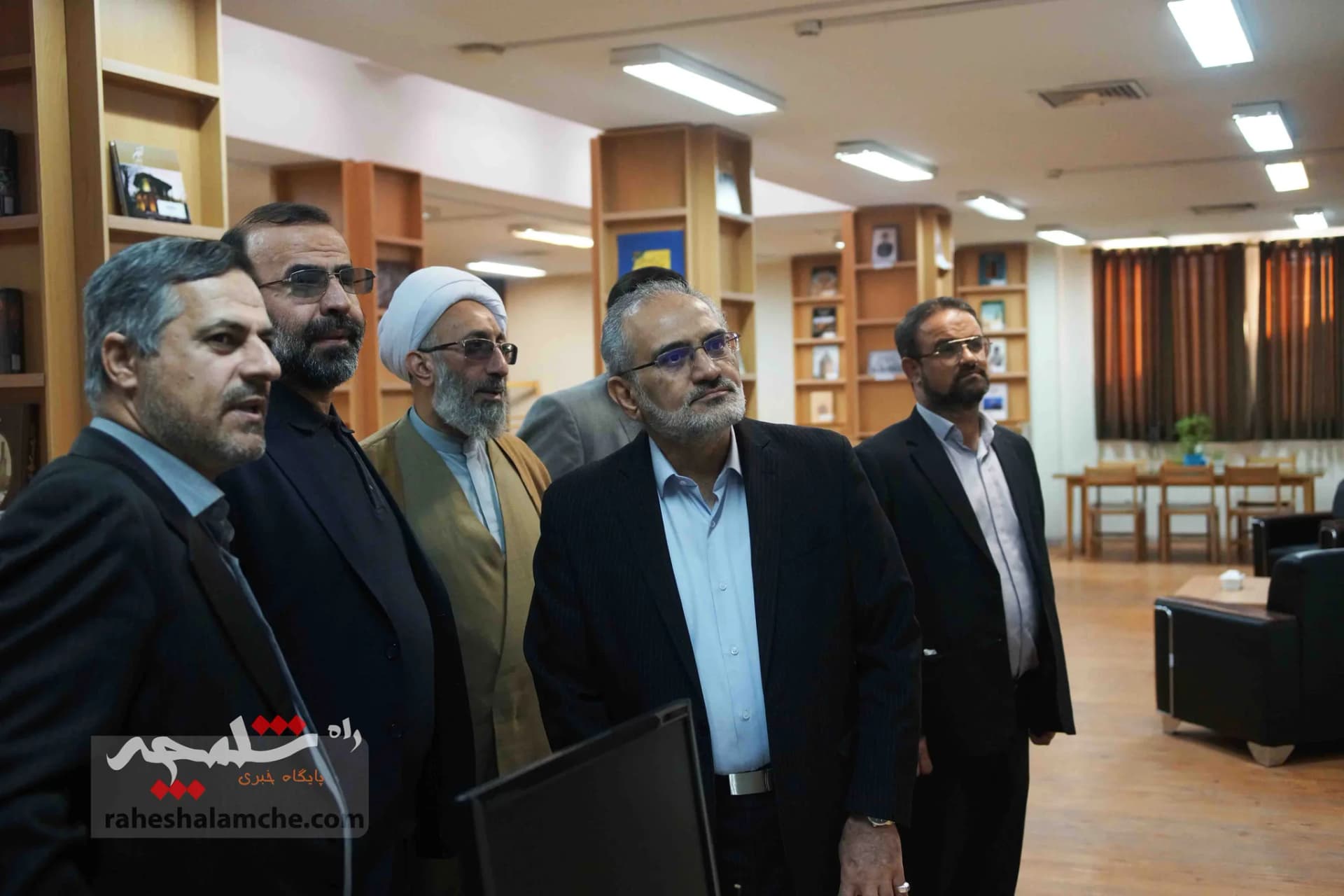 برگزاری همایش«مقاومت و جهان آینده» با حضور معاون رئیسجمهور در قزوین +تصاویر — تصویر 10
