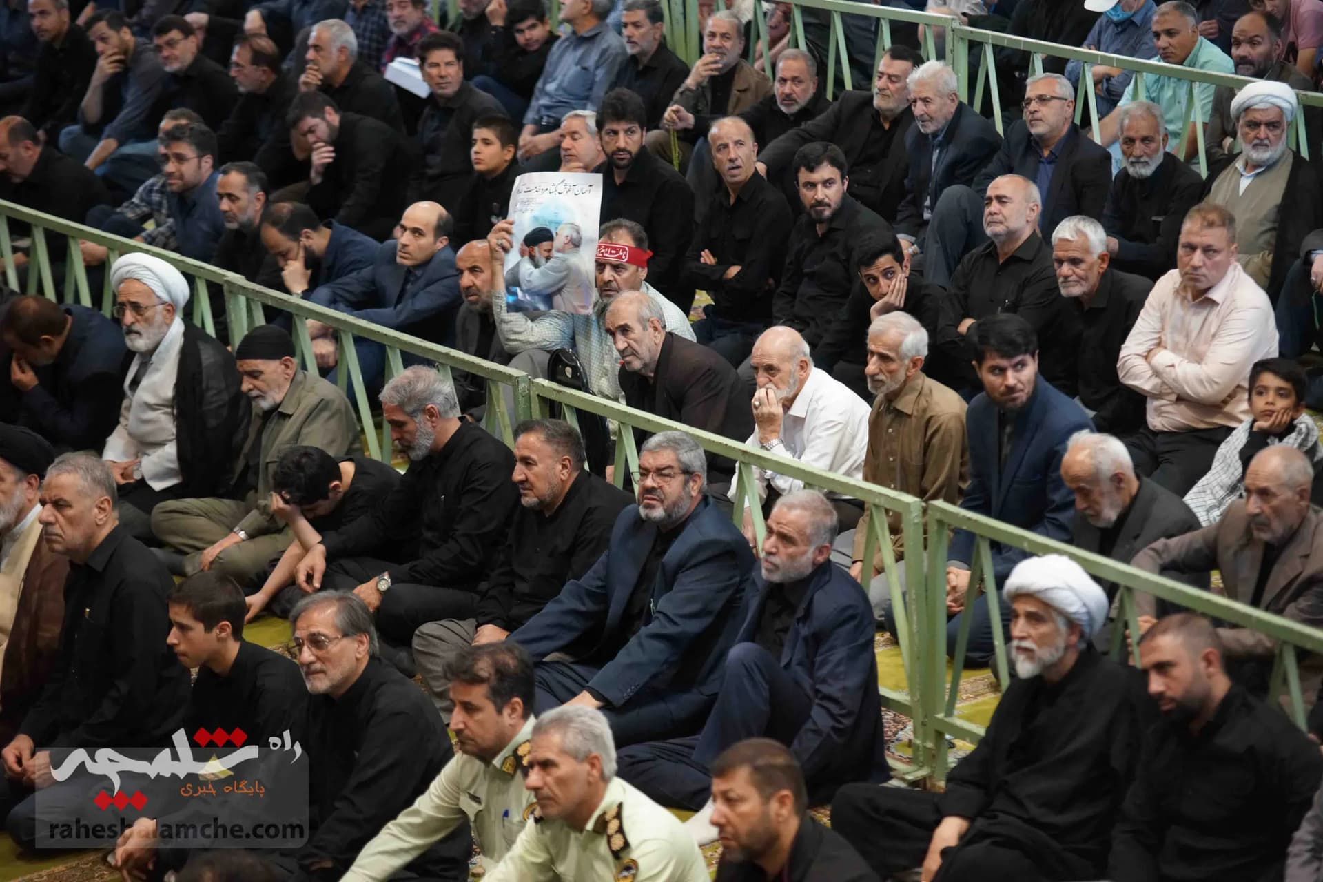 نماز جمعه این هفته تهران برگزار شد +تصاویر — تصویر 33