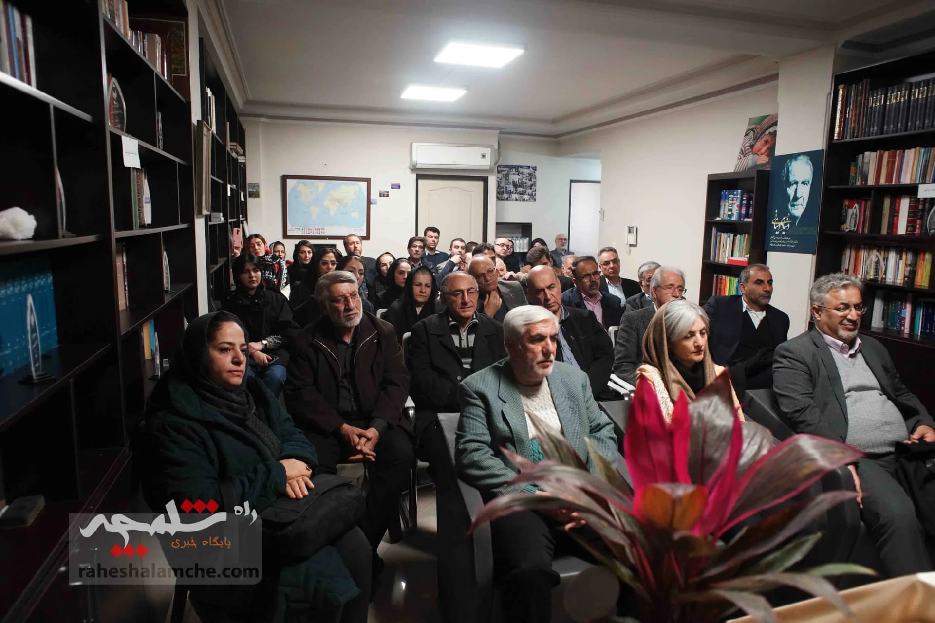 نخستین نشست «ایوار» برگزار شد +تصاویر — تصویر 38