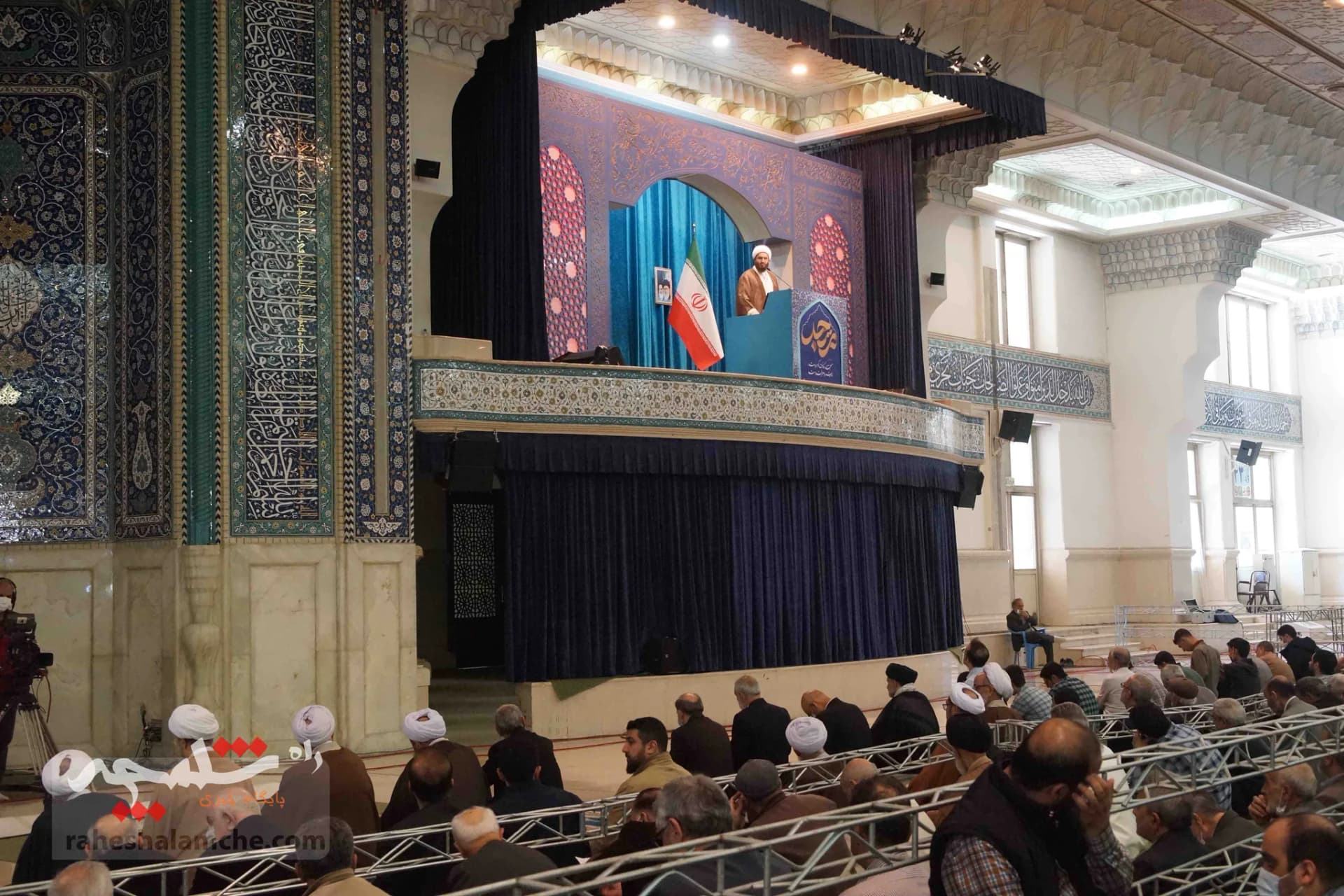 آخرین نماز جمعه سال 1401 در تهران +تصاویر — تصویر 16