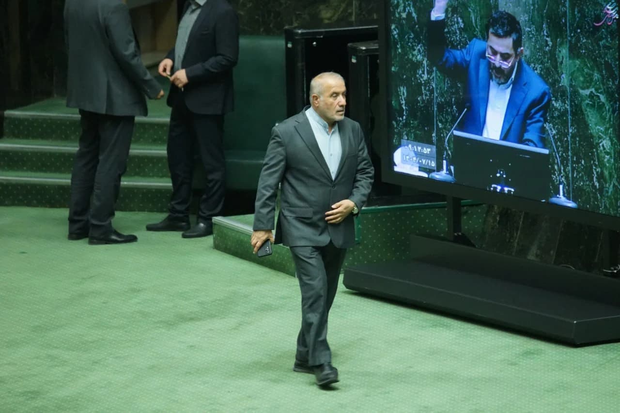 نشست علنی مجلس شورای اسلامی 15 مهر 404 — تصویر 12