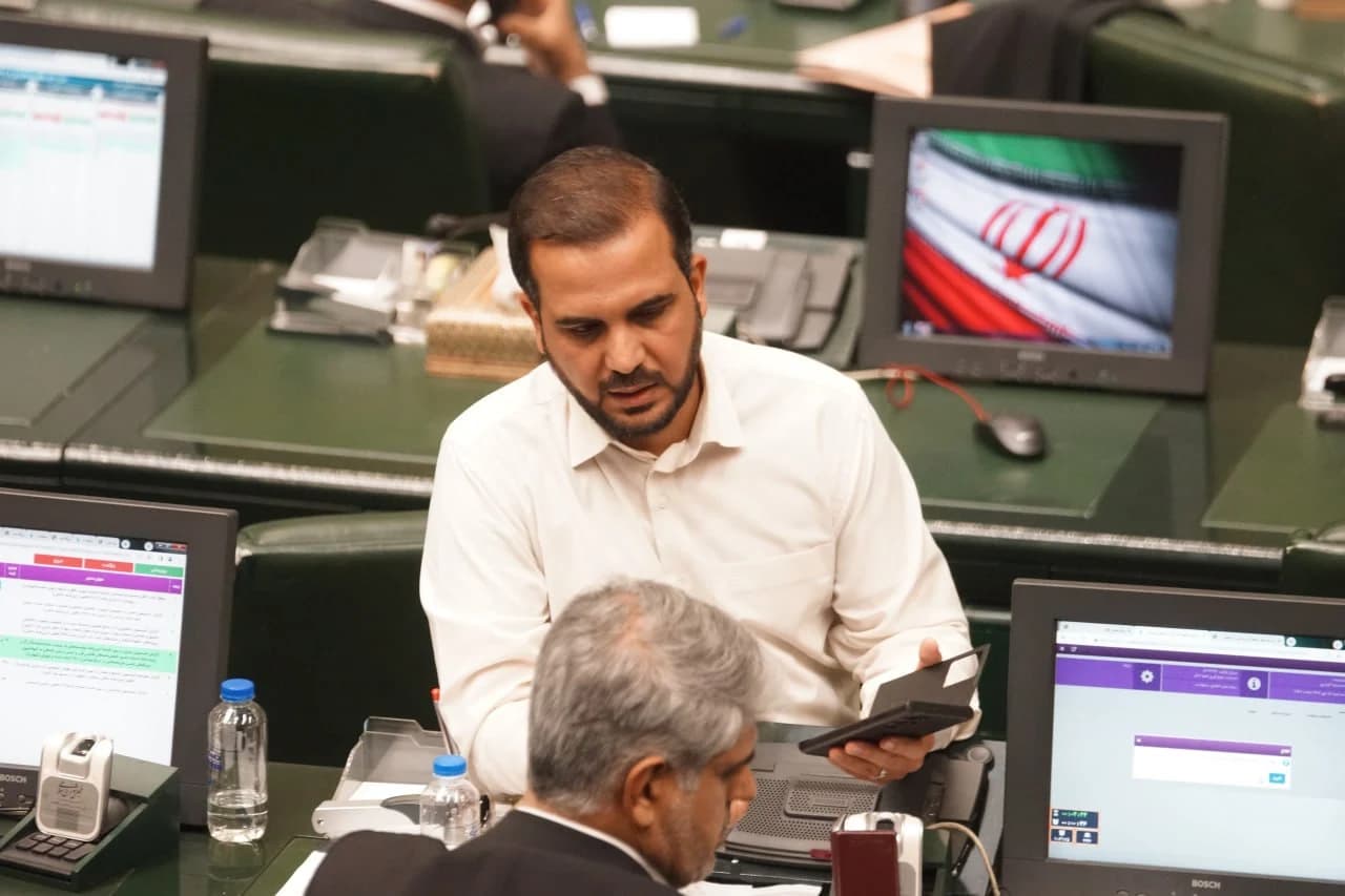 نشست علنی مجلس شورای اسلامی 15 مهر 404 — تصویر 16