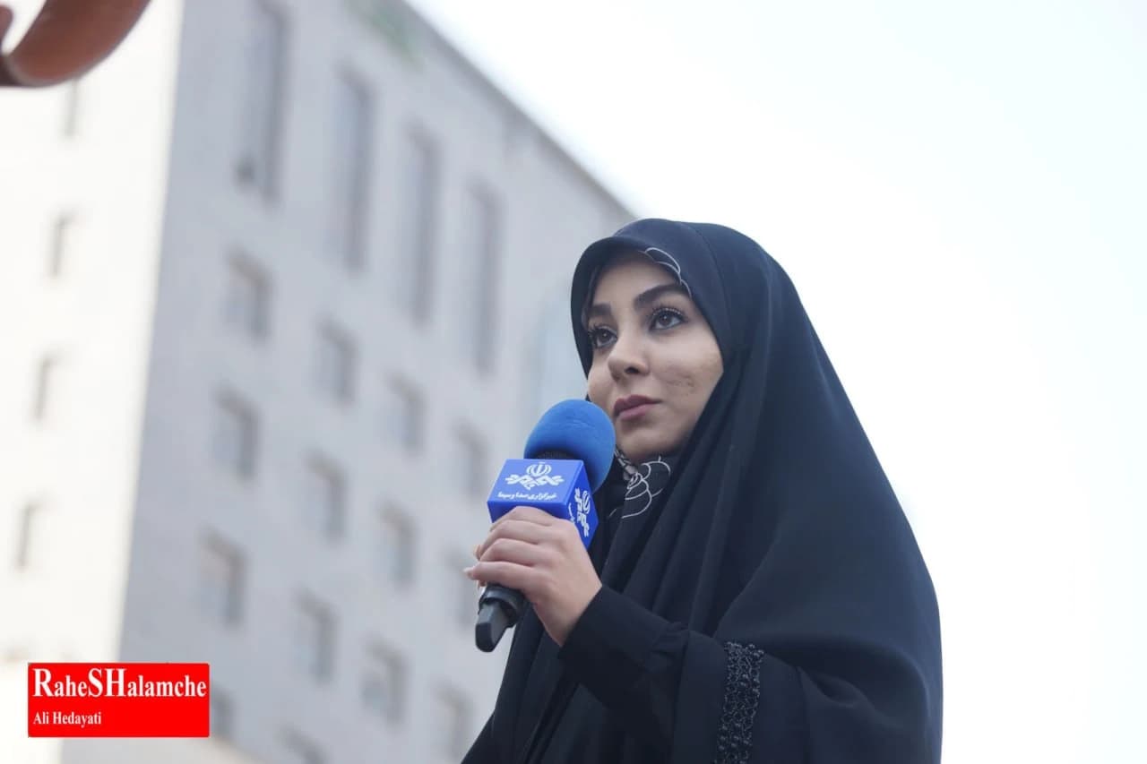 حاشیههای تصویری راهپیمایی یومالله 13 آبان تهران — تصویر 27
