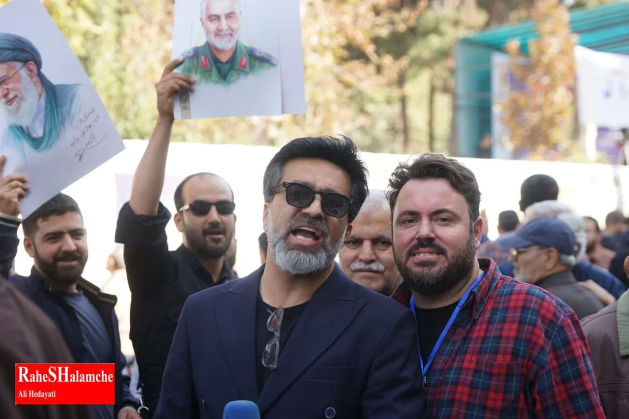 حاشیههای تصویری راهپیمایی یومالله 13 آبان تهران — تصویر 48