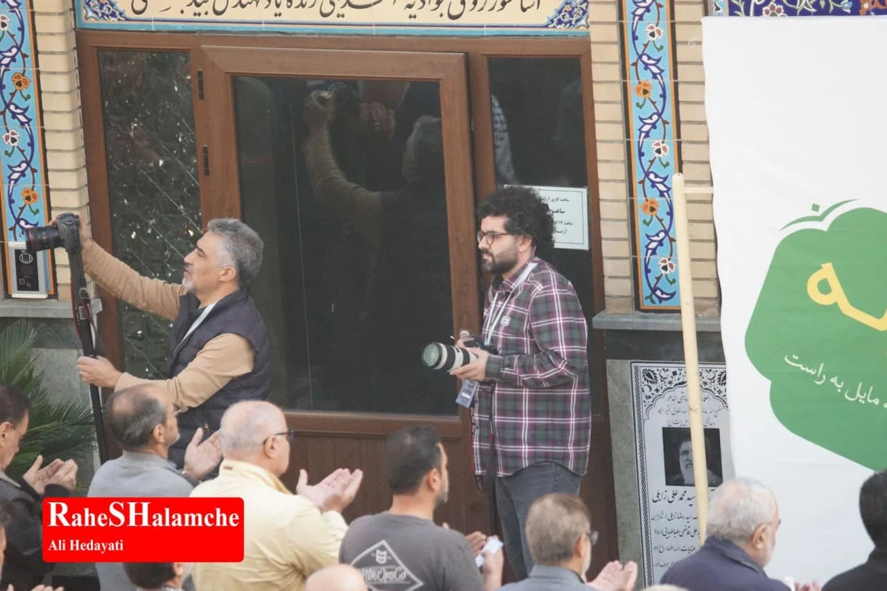 اقامه نماز طلب باران در ایران و امامزاده صالح(ع) تجریش تهران برگزار شد +تصاویر — تصویر 62