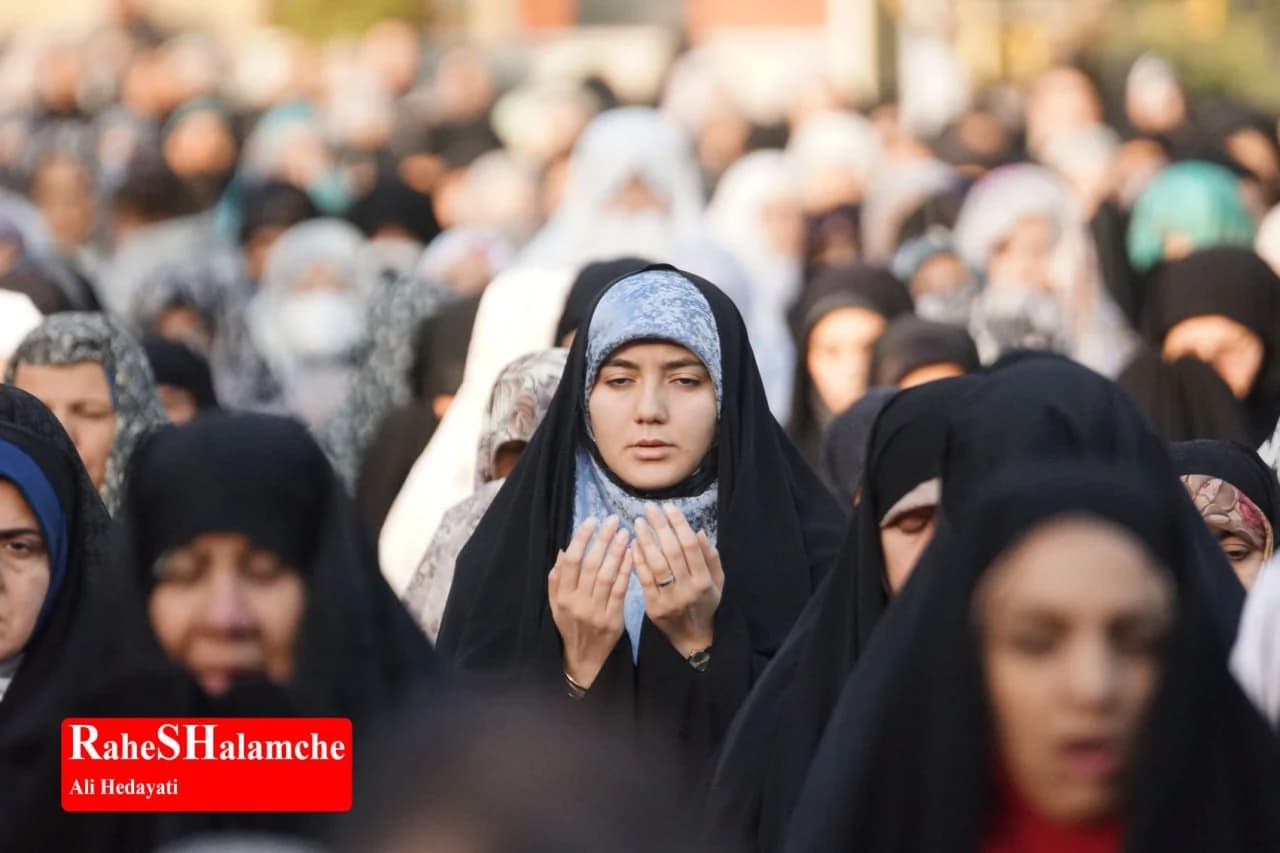 اقامه نماز طلب باران در ایران و امامزاده صالح(ع) تجریش تهران برگزار شد +تصاویر — تصویر 42