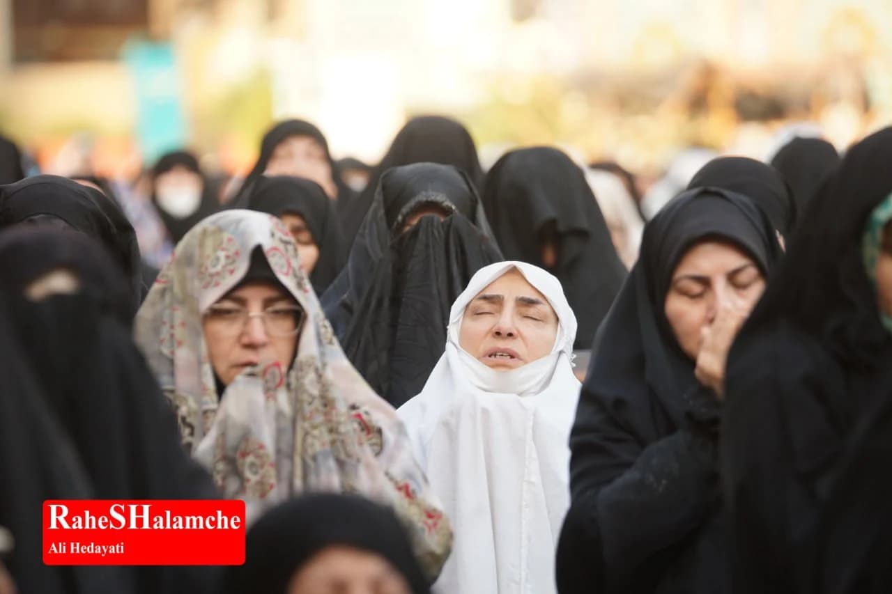 اقامه نماز طلب باران در ایران و امامزاده صالح(ع) تجریش تهران برگزار شد +تصاویر — تصویر 51