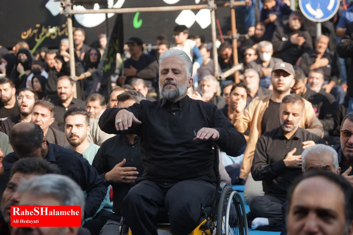 مراسم عزاداری فاطمیون در میدان فاطمی تهران +تصاویر — تصویر 17